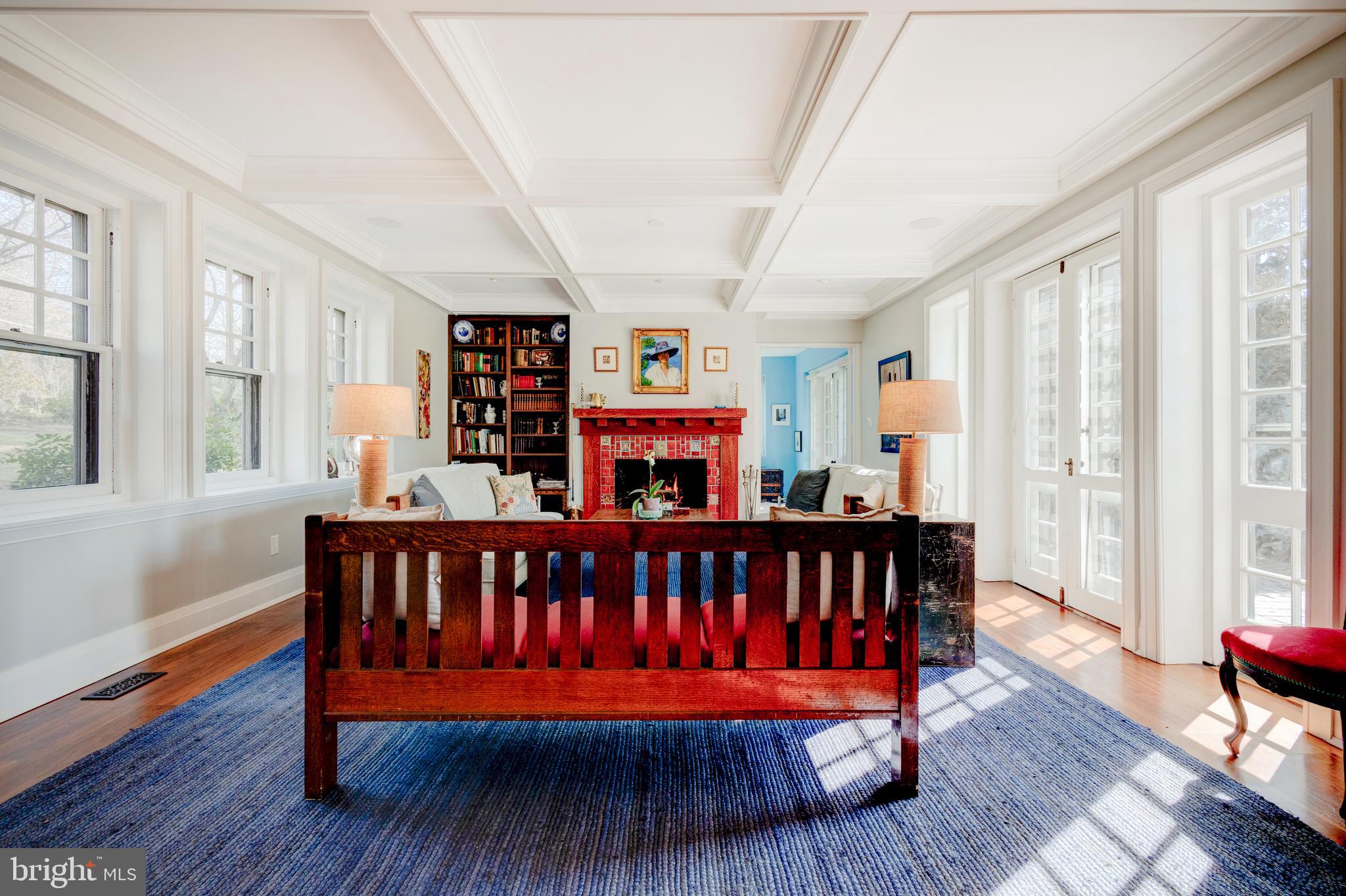 CHESTNUT HILL - Residential