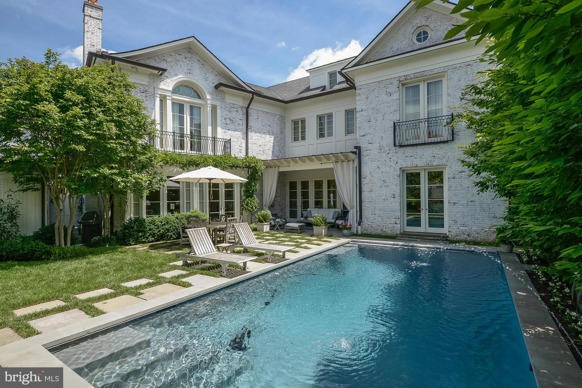BERKLEY - Residential
