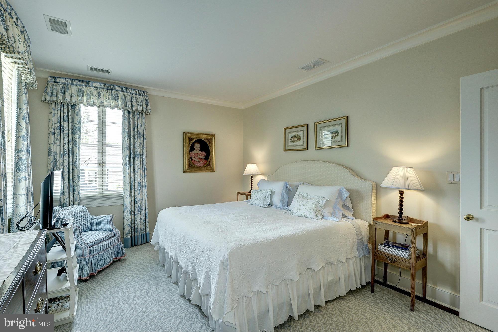 BERKLEY - Residential