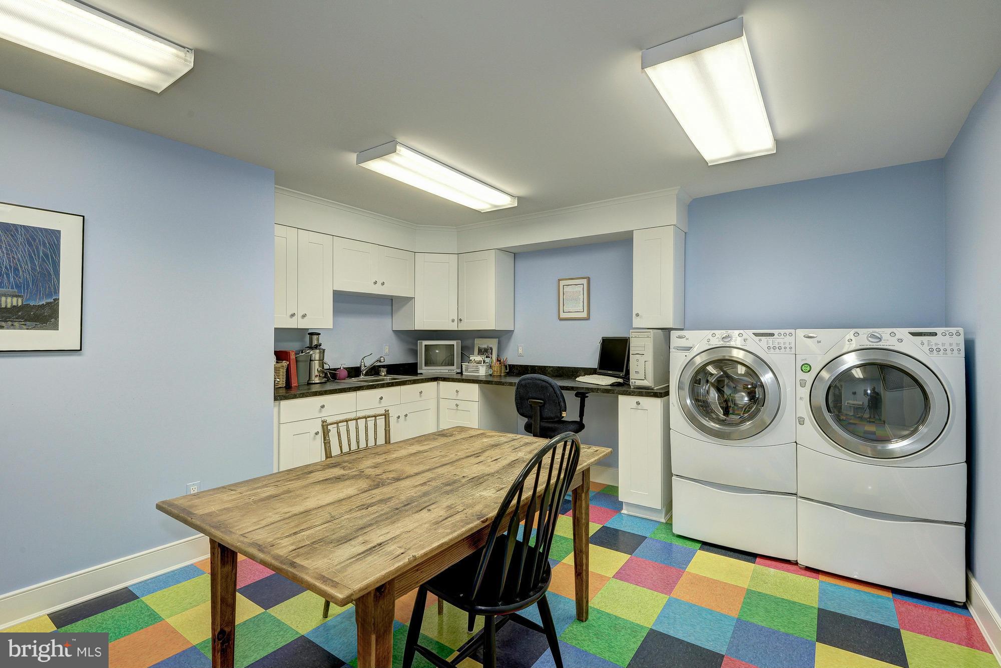 BERKLEY - Residential