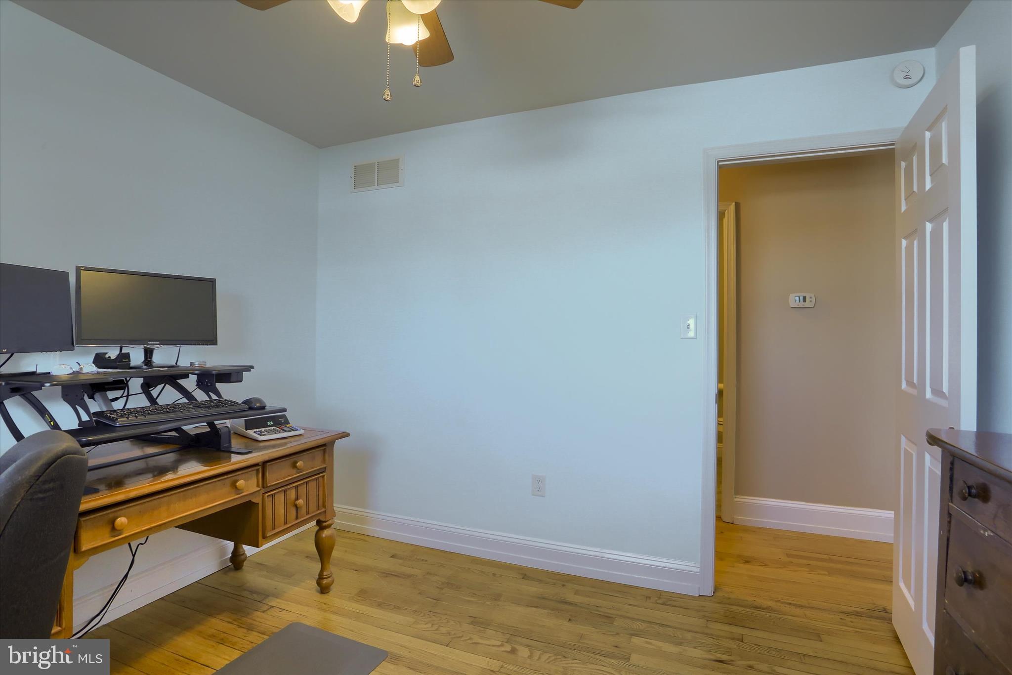 HILLTOP MANOR - Residential