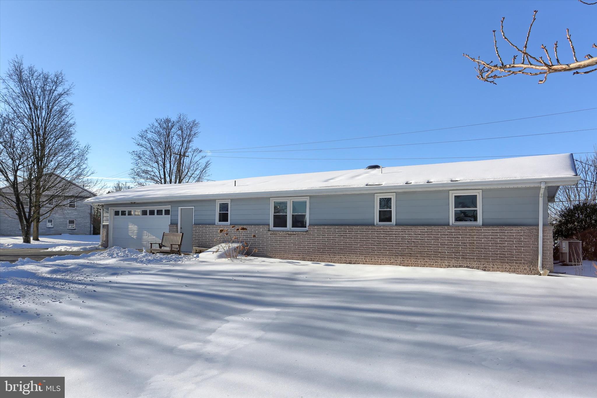 HILLTOP MANOR - Residential