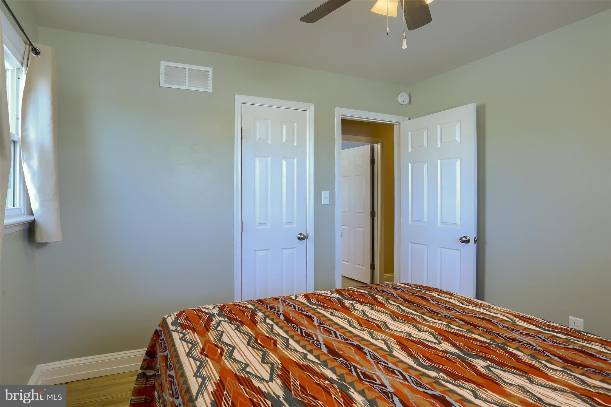 HILLTOP MANOR - Residential