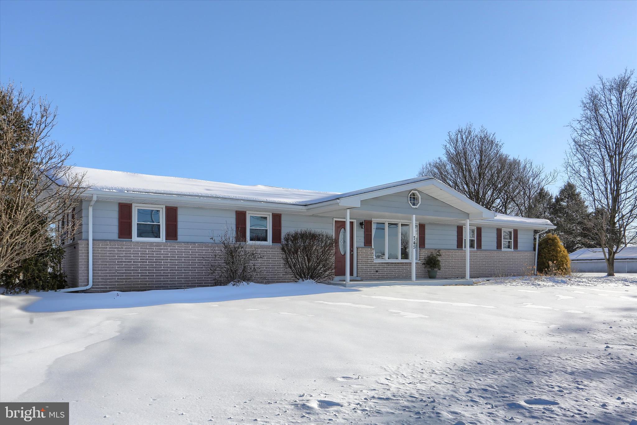 HILLTOP MANOR - Residential