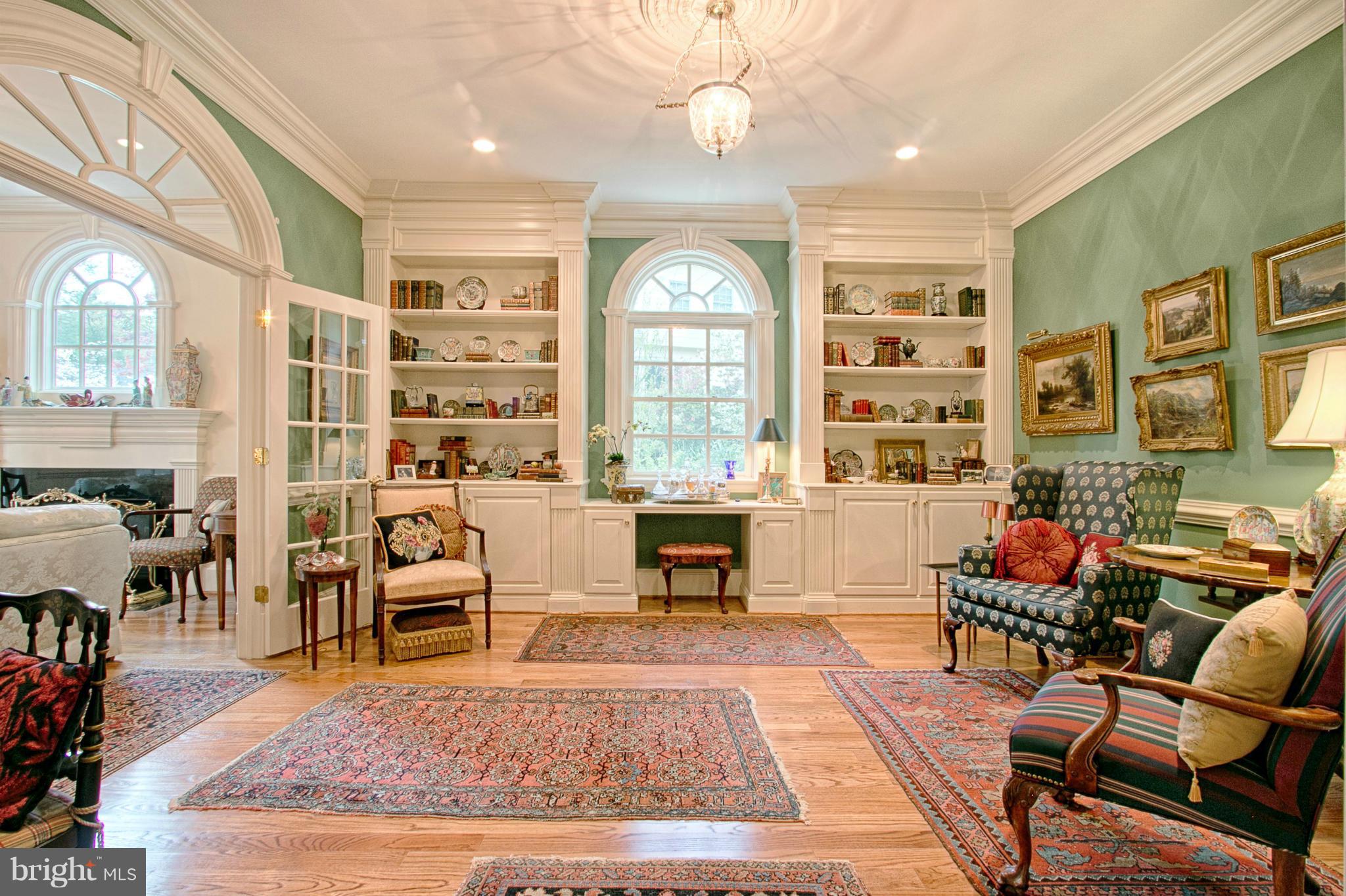 COUNTRY CLUB HILLS - Residential