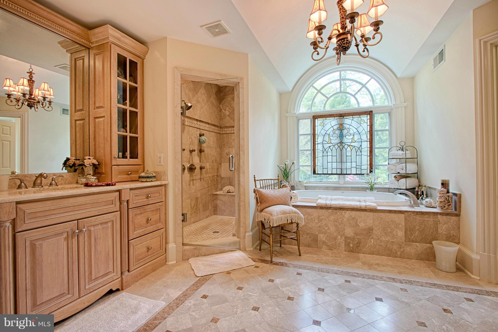 COUNTRY CLUB HILLS - Residential