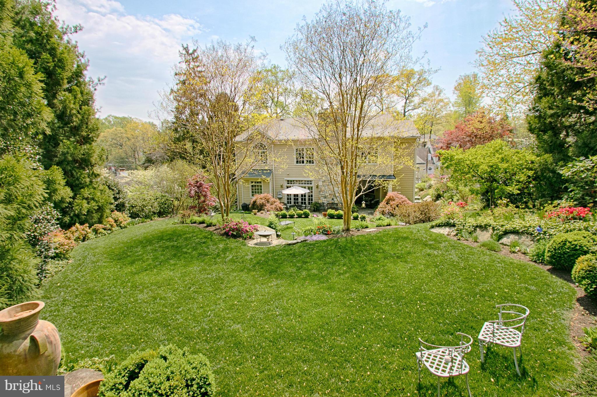 COUNTRY CLUB HILLS - Residential