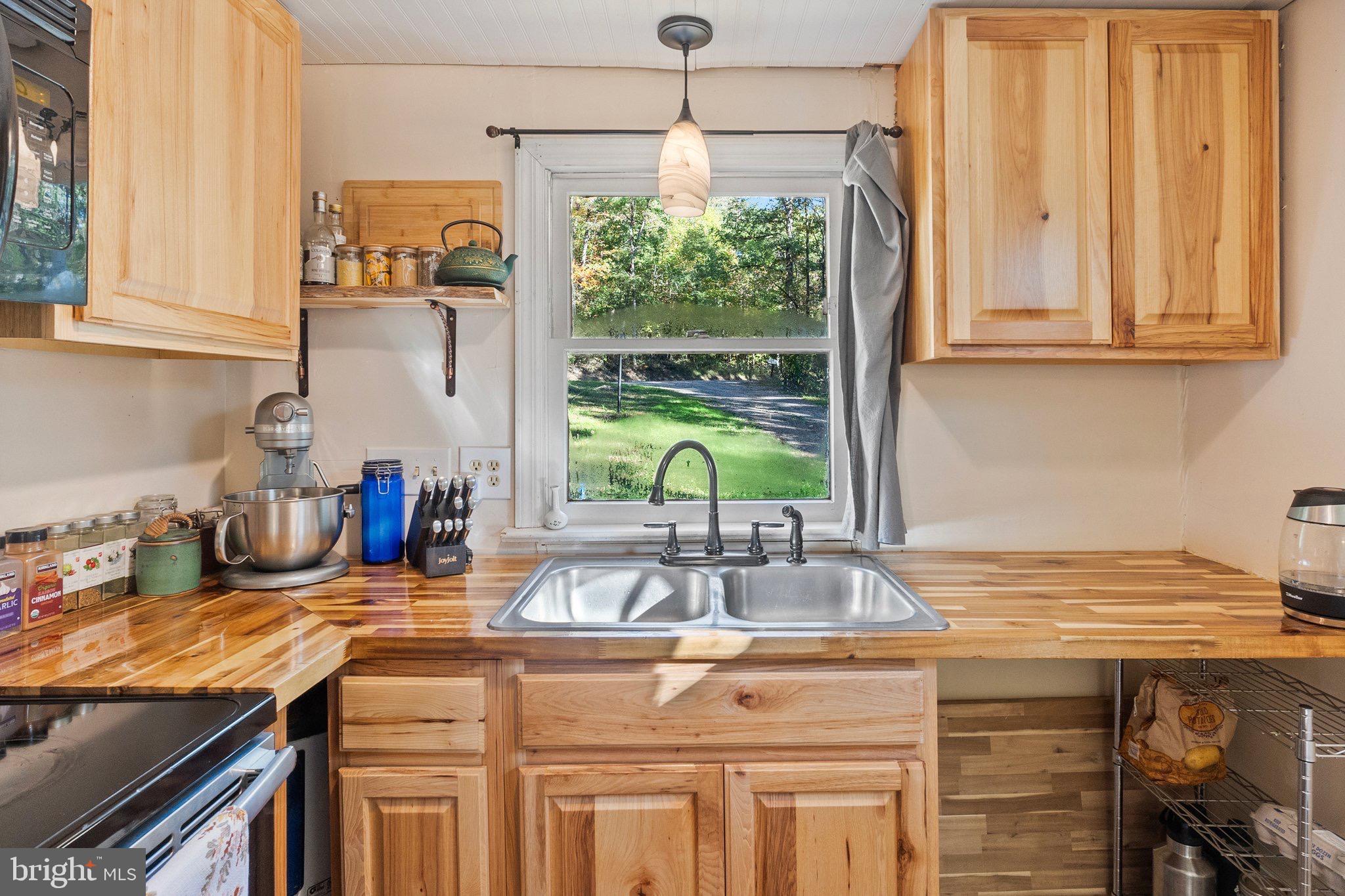 PIN OAK - Residential