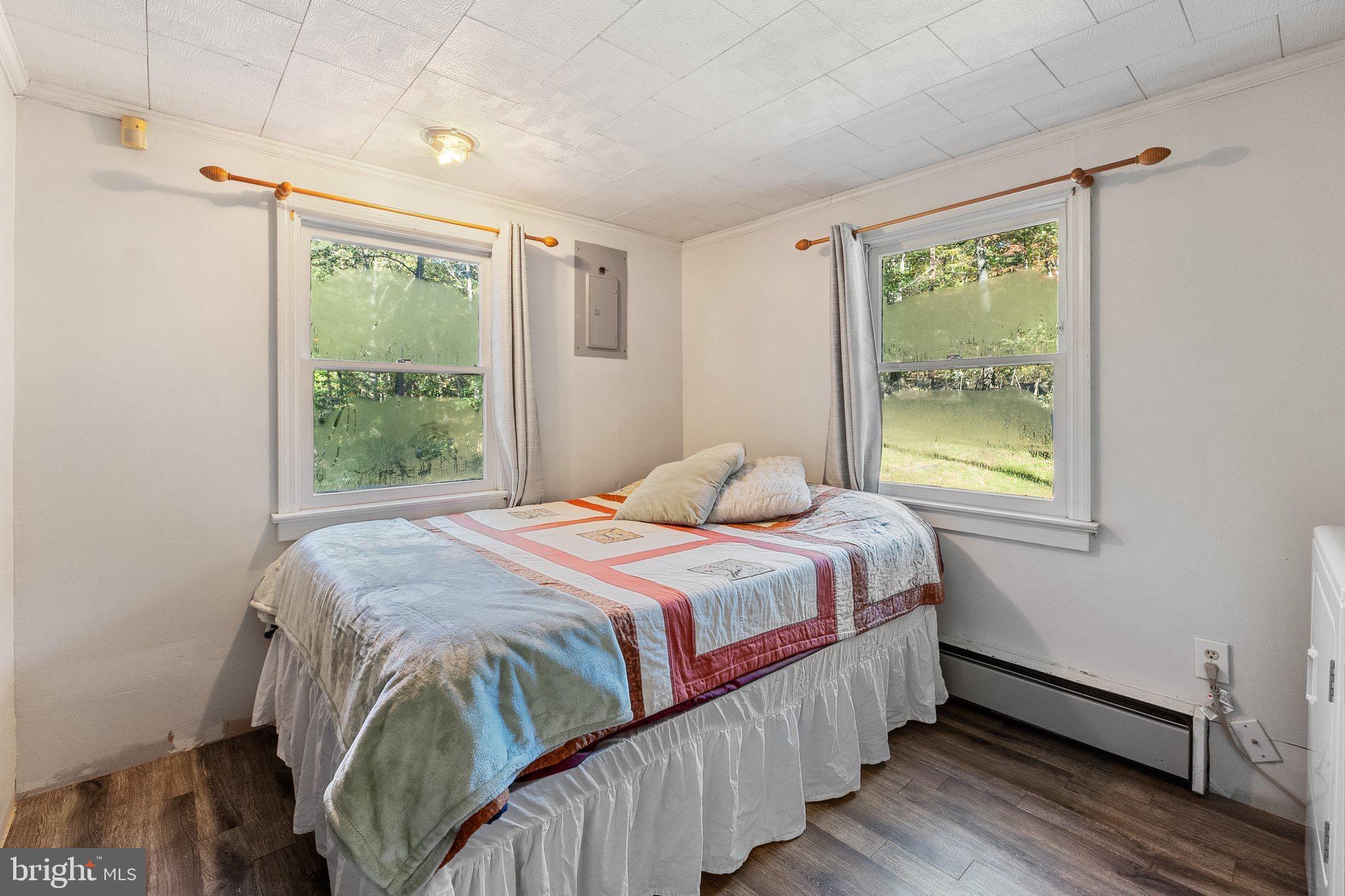 PIN OAK - Residential