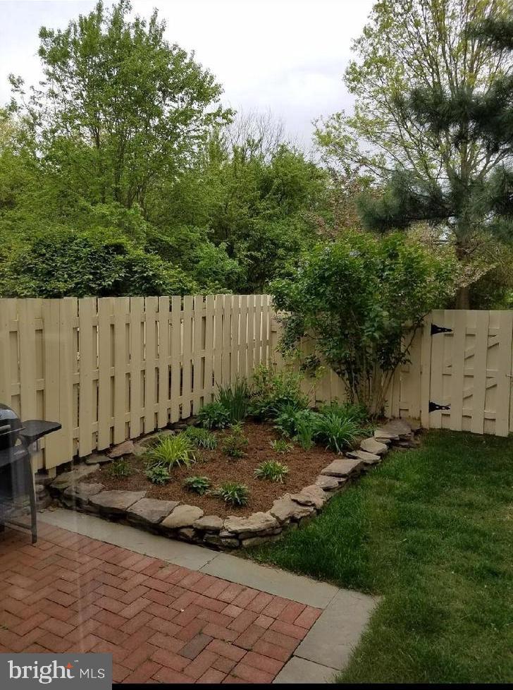 TANGLEWOOD - Residential