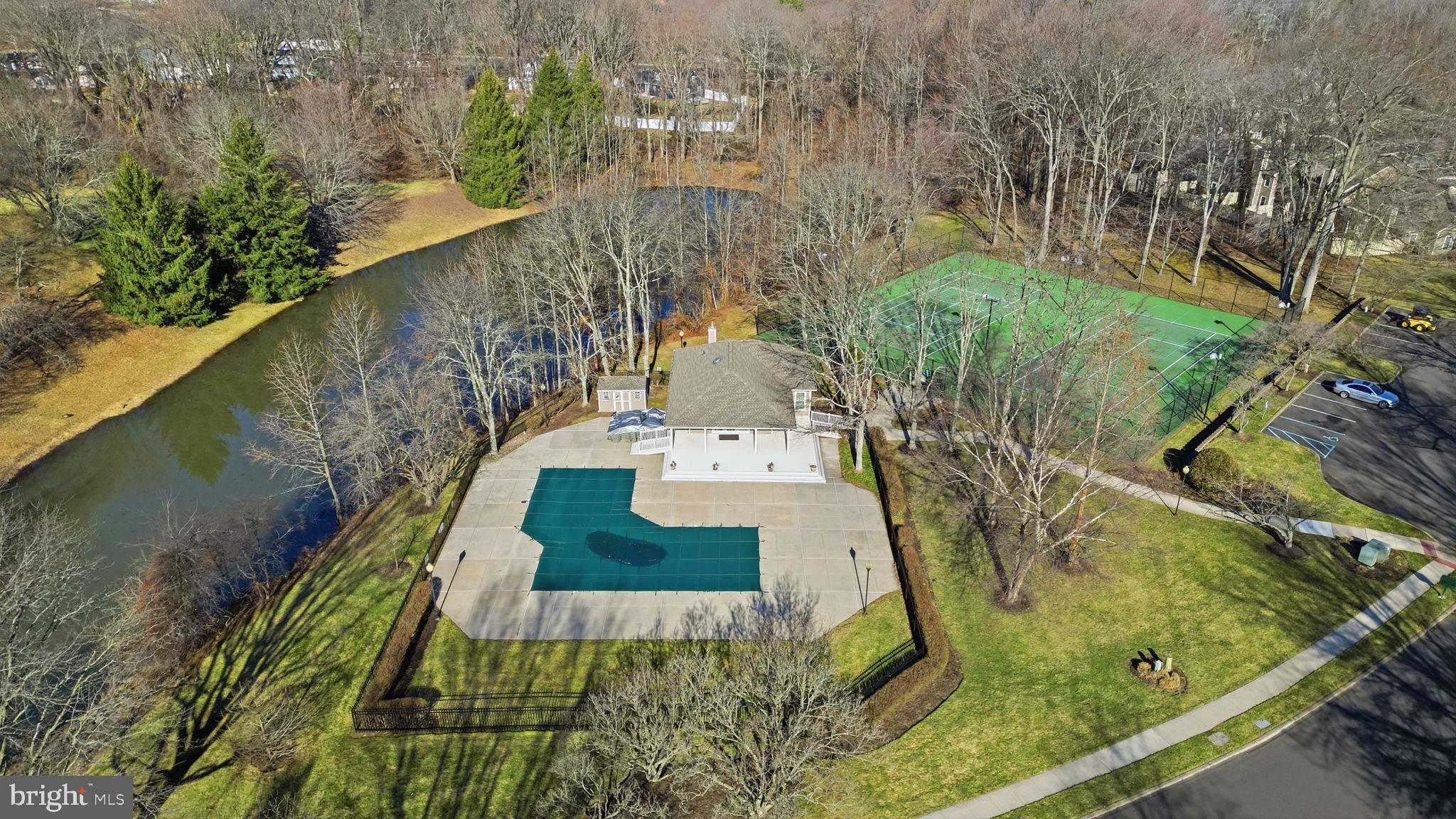 TANGLEWOOD - Residential