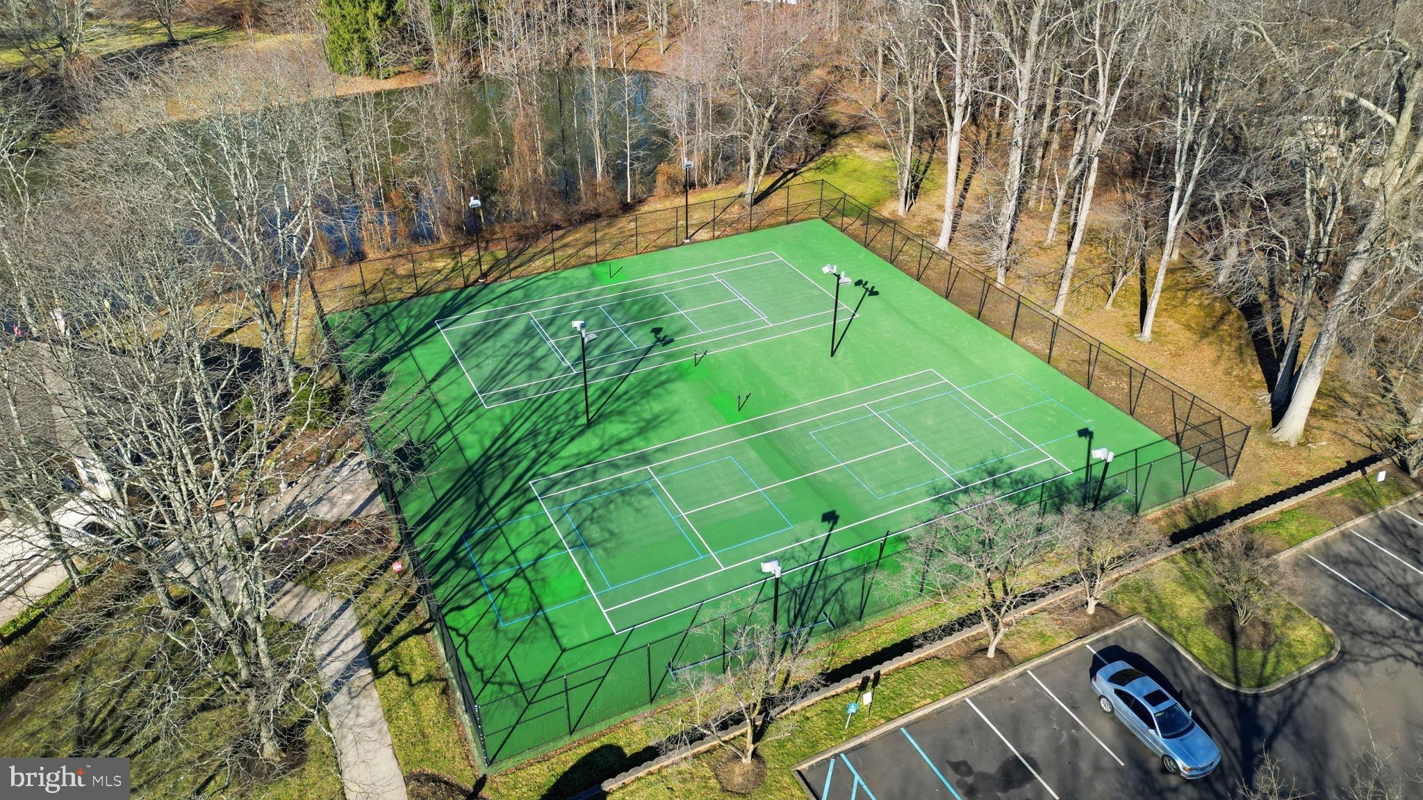 TANGLEWOOD - Residential