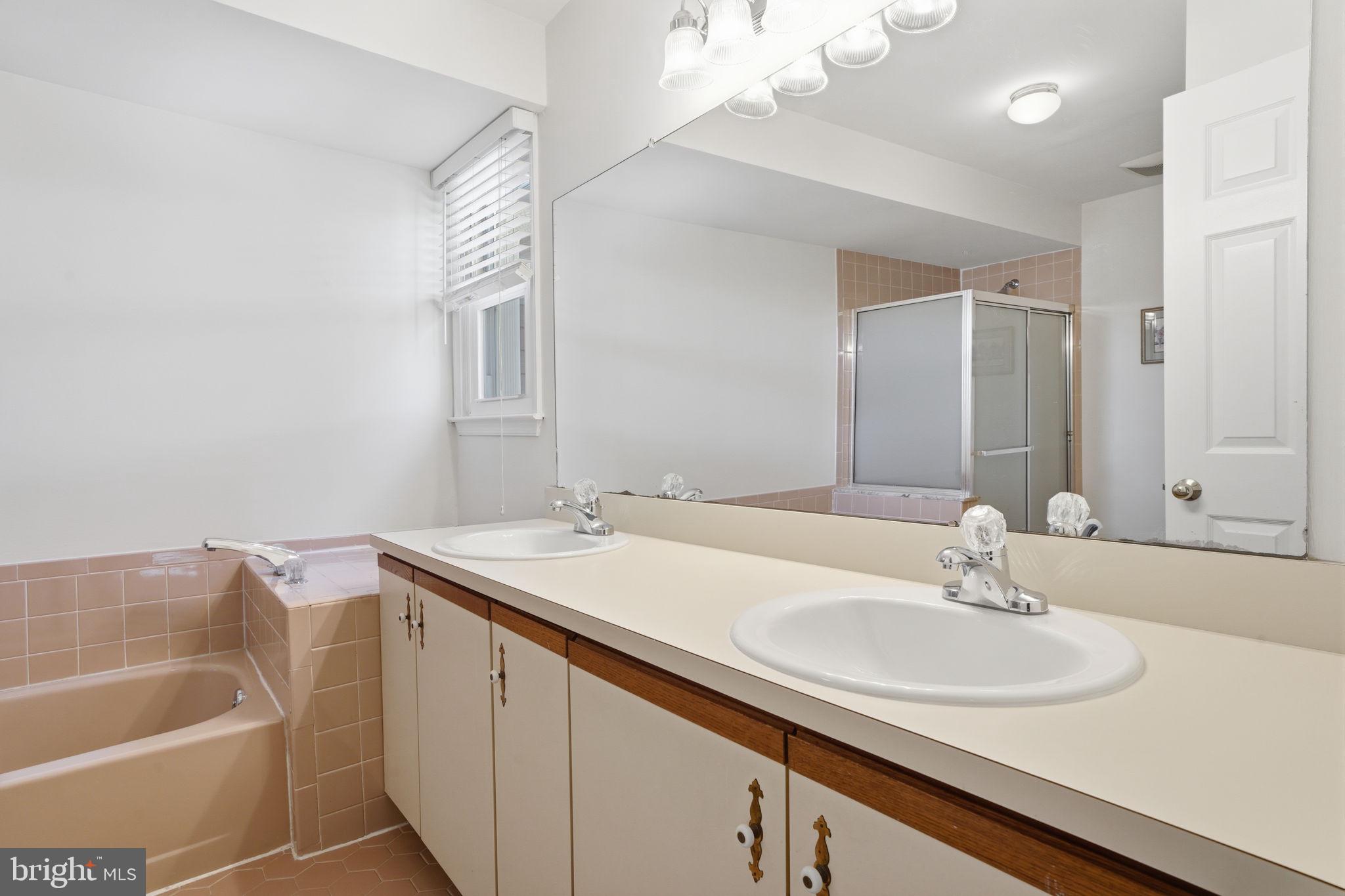 TANGLEWOOD - Residential