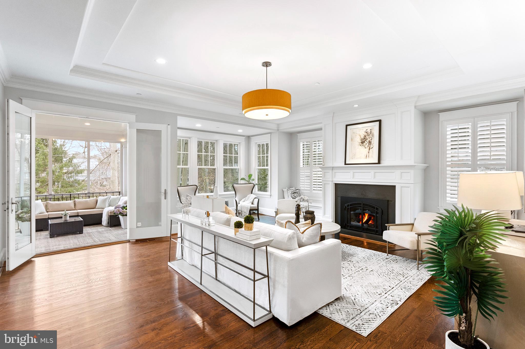 CHEVY CHASE - Residential