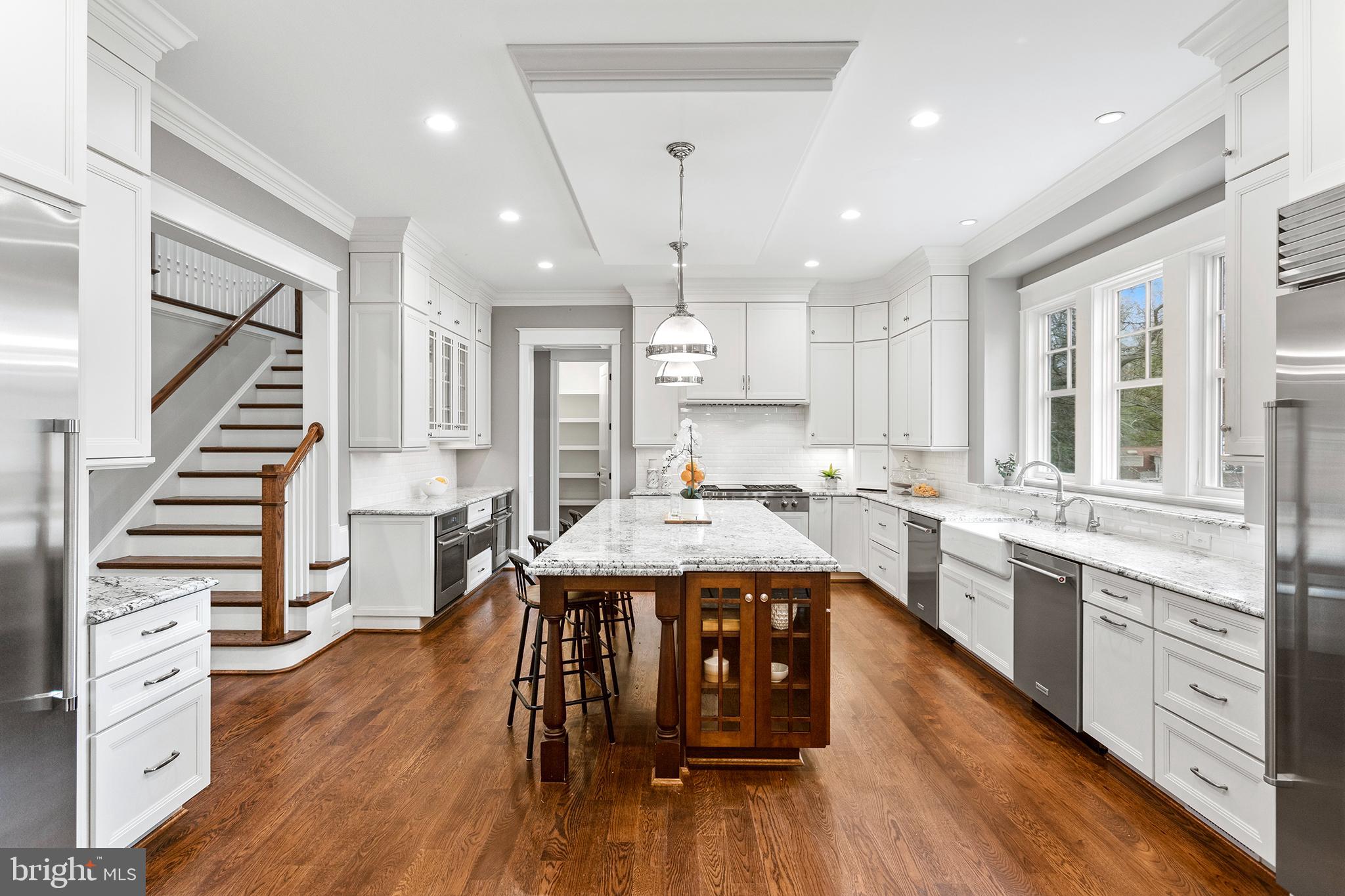 CHEVY CHASE - Residential