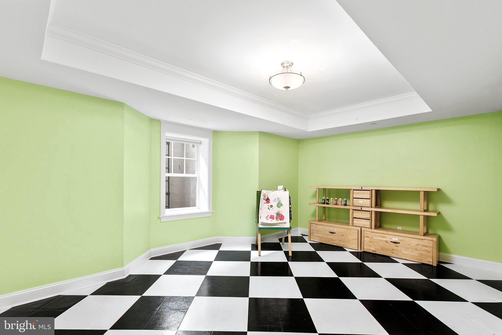 CHEVY CHASE - Residential