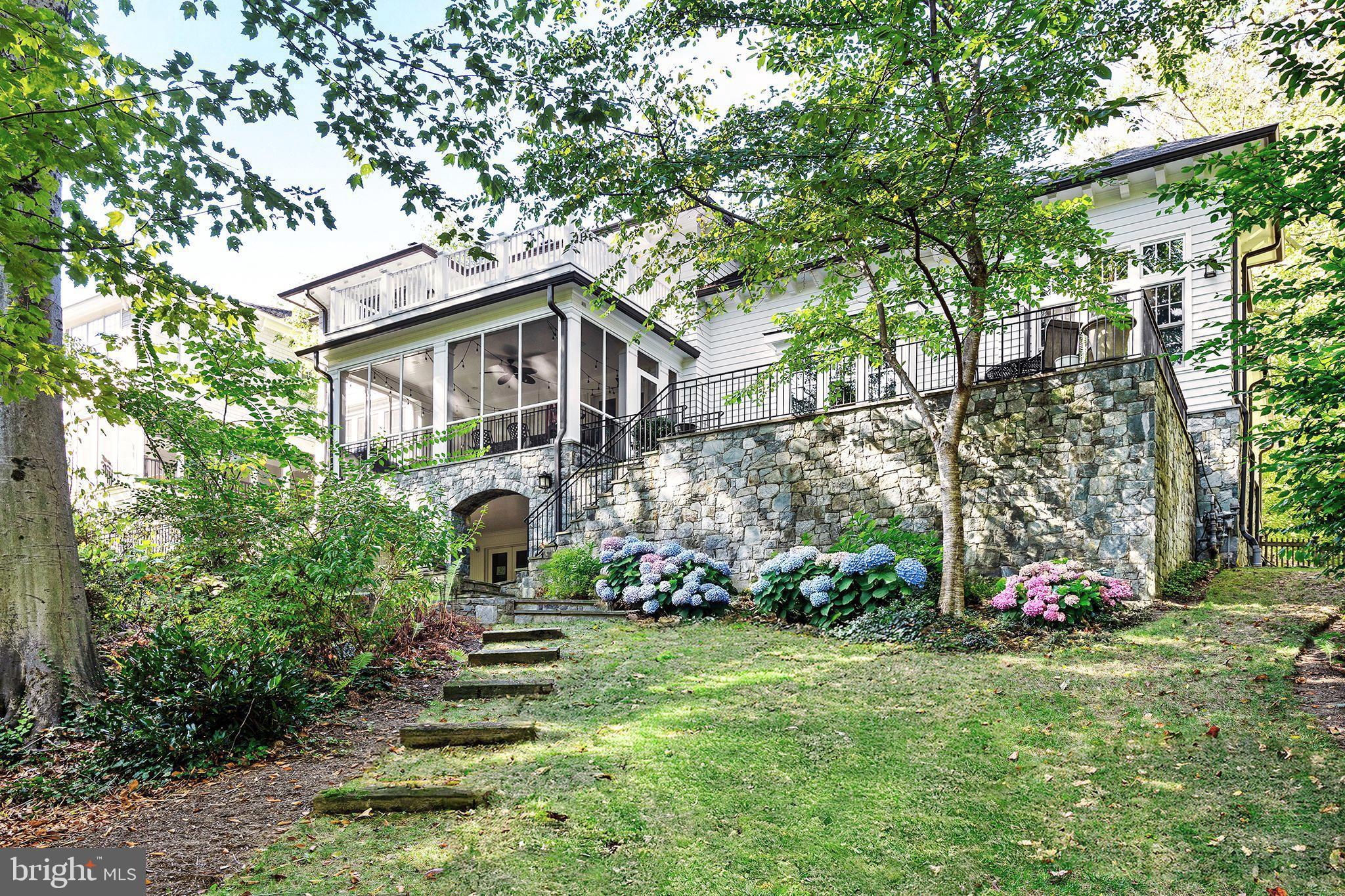 CHEVY CHASE - Residential