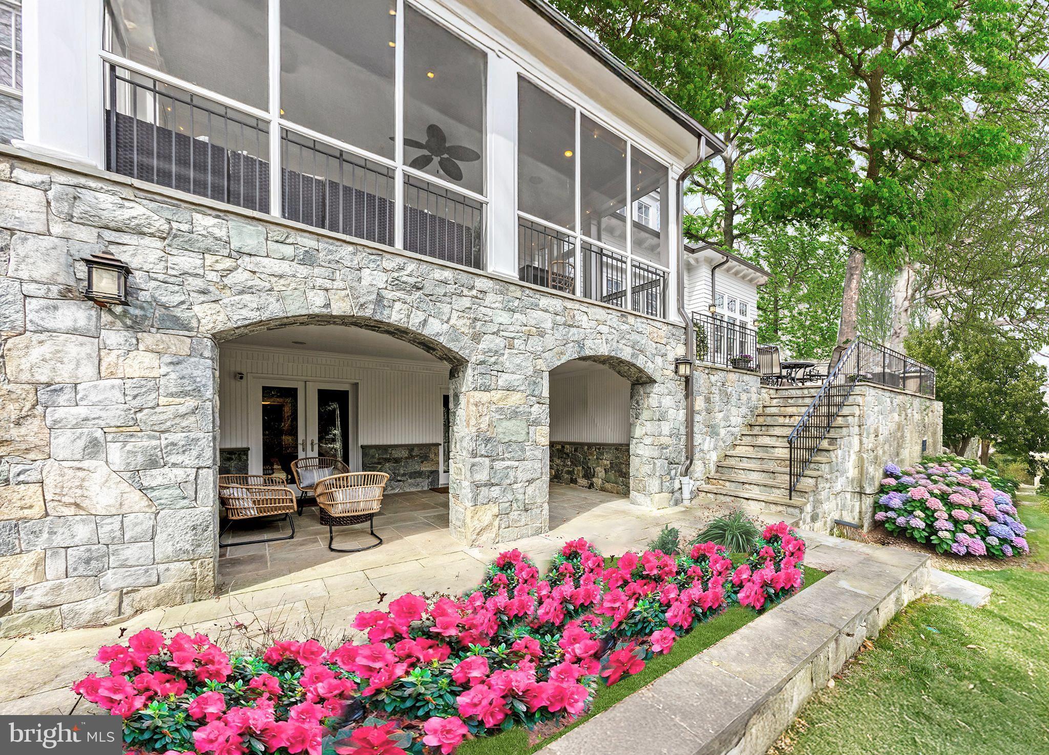 CHEVY CHASE - Residential