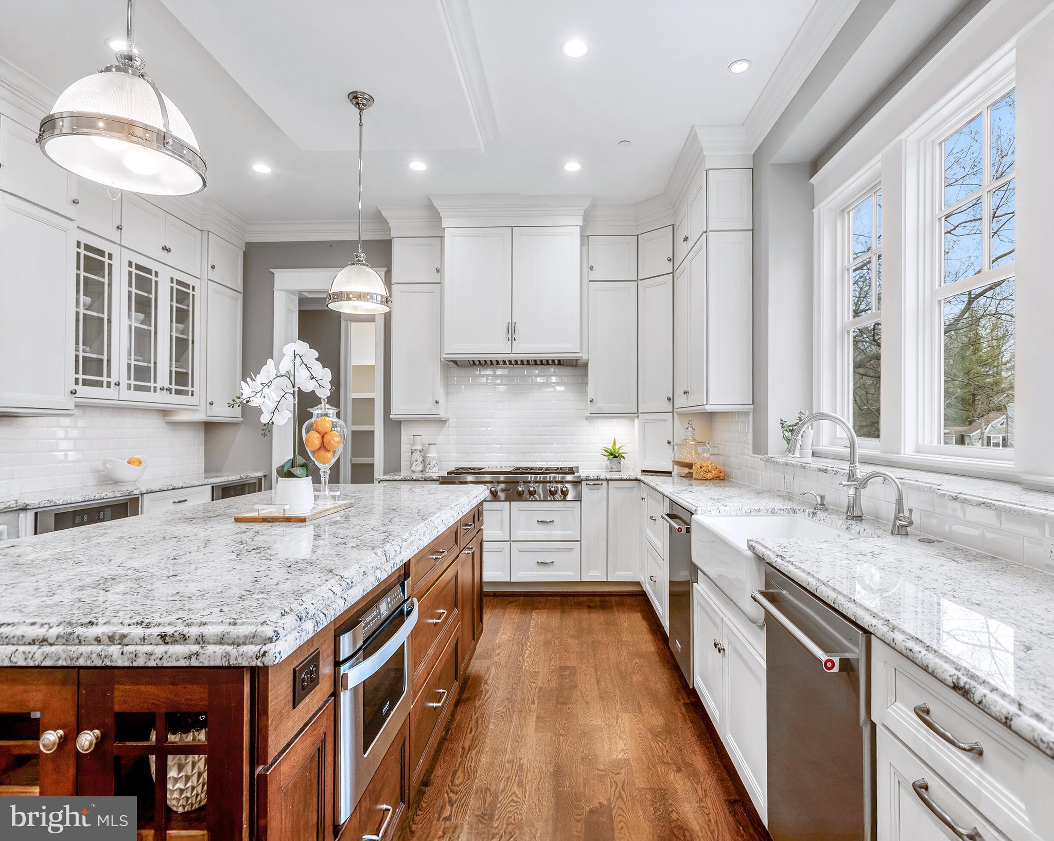 CHEVY CHASE - Residential