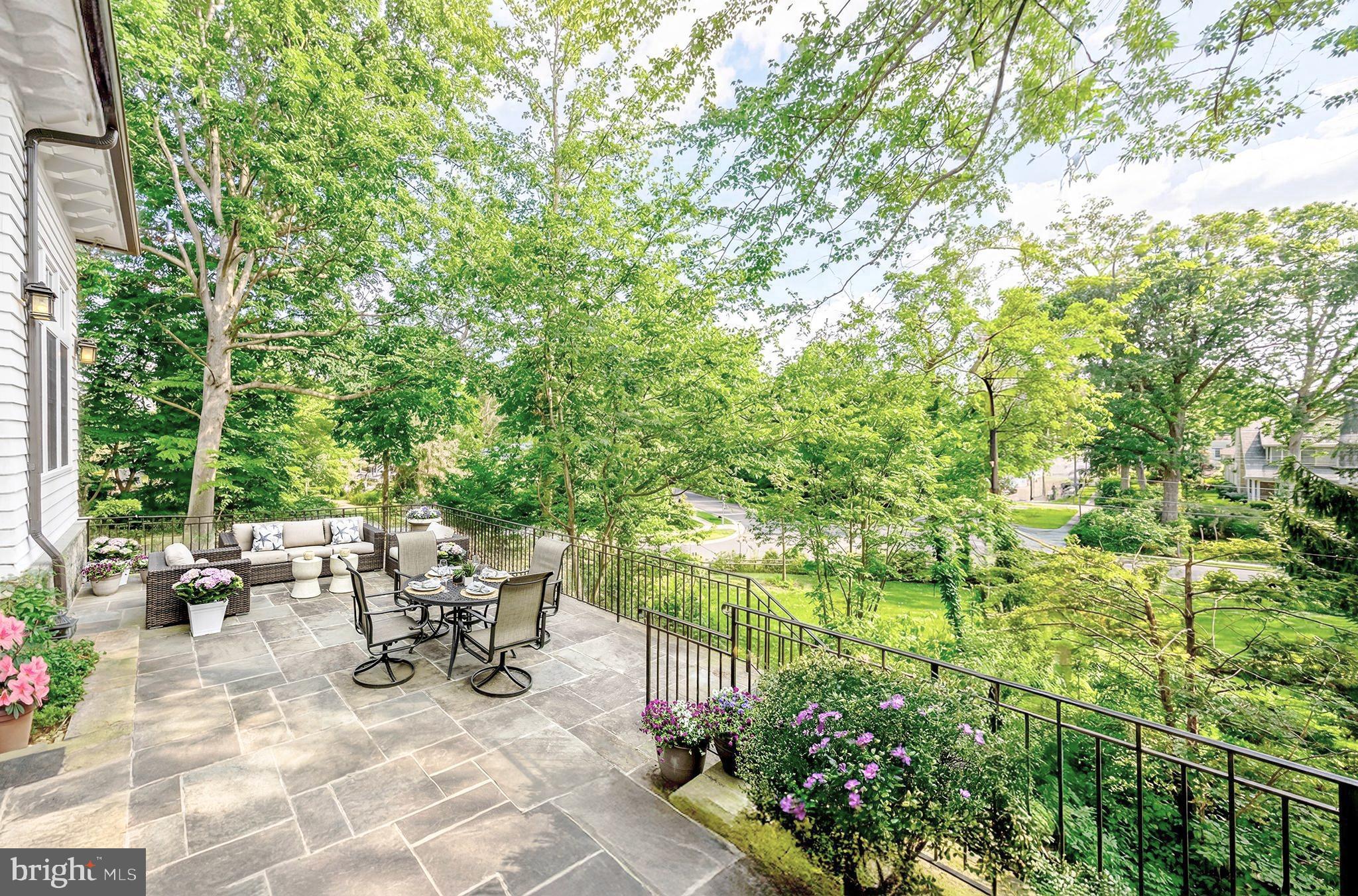 CHEVY CHASE - Residential