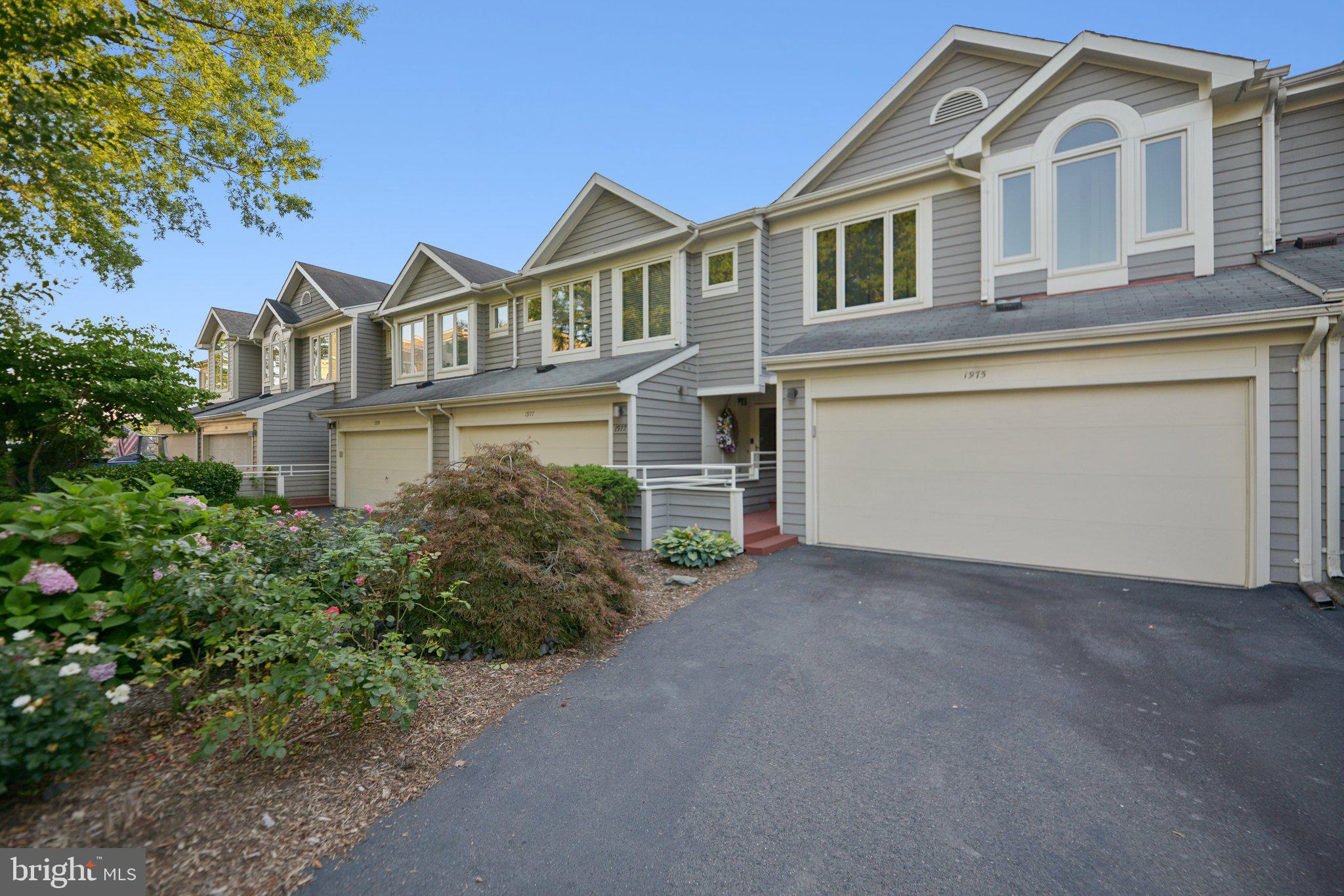 1975 LAKEPORT WAY