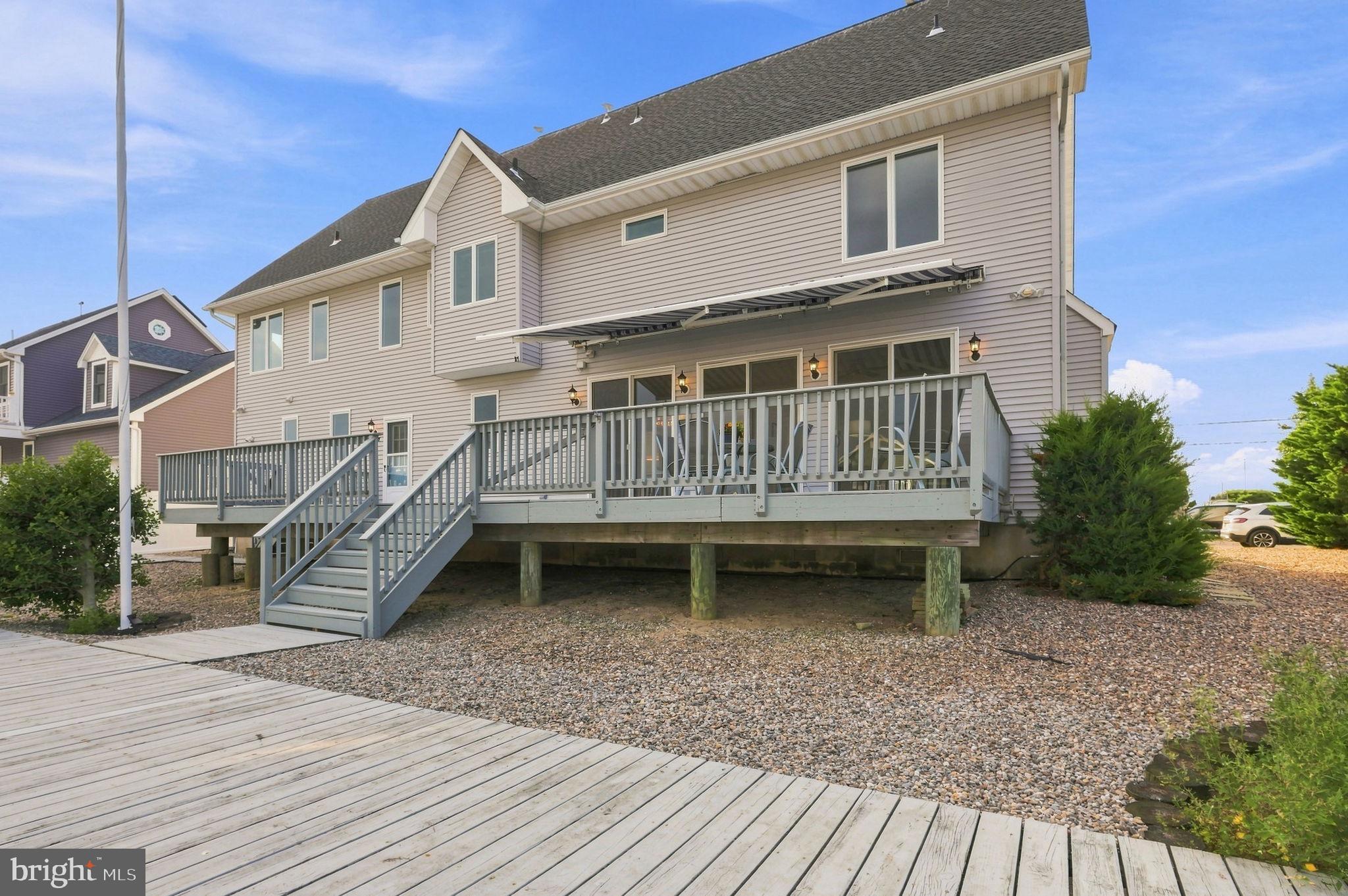 806 SPAR DRIVE