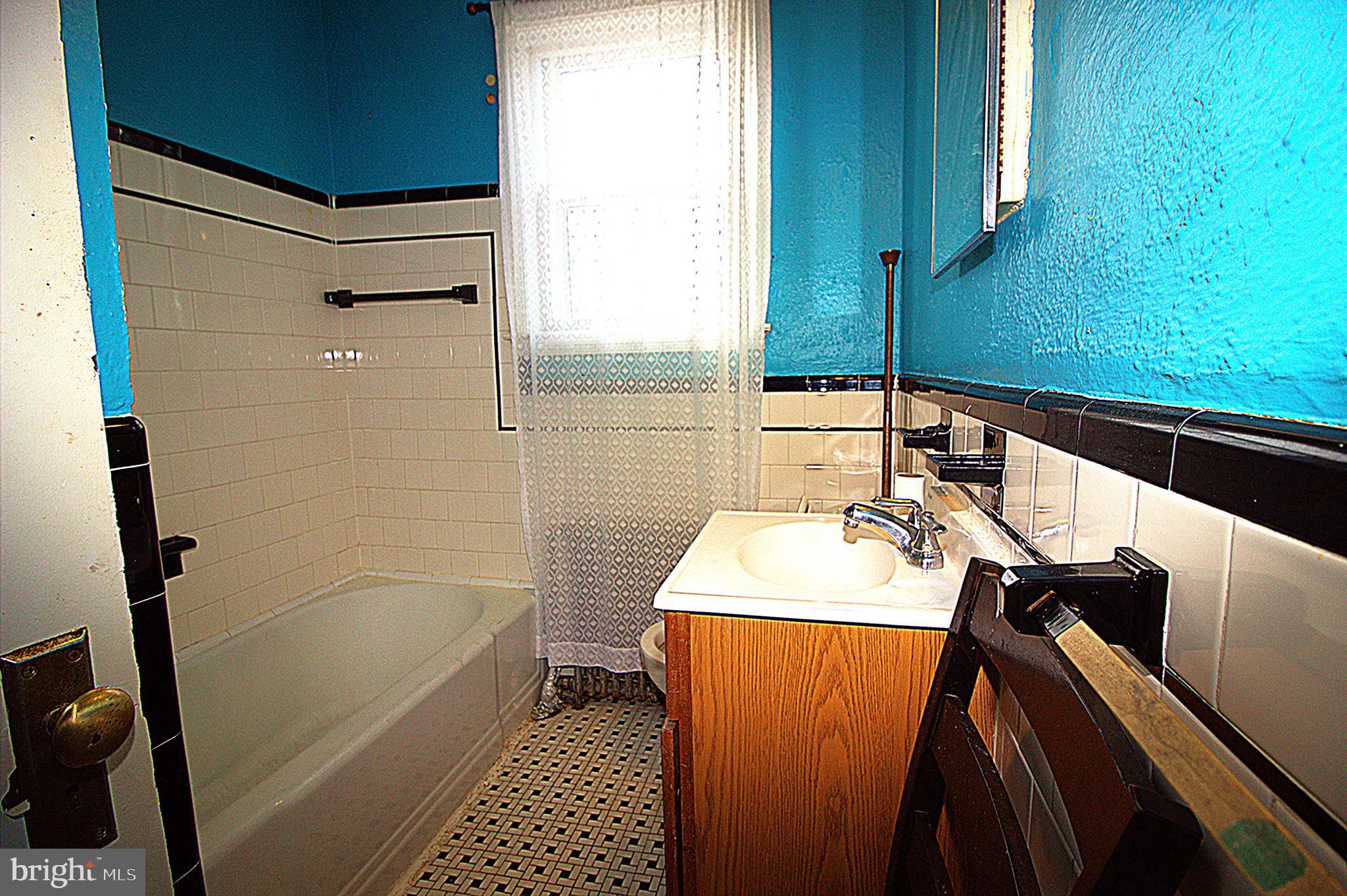 GREEKTOWN - Residential