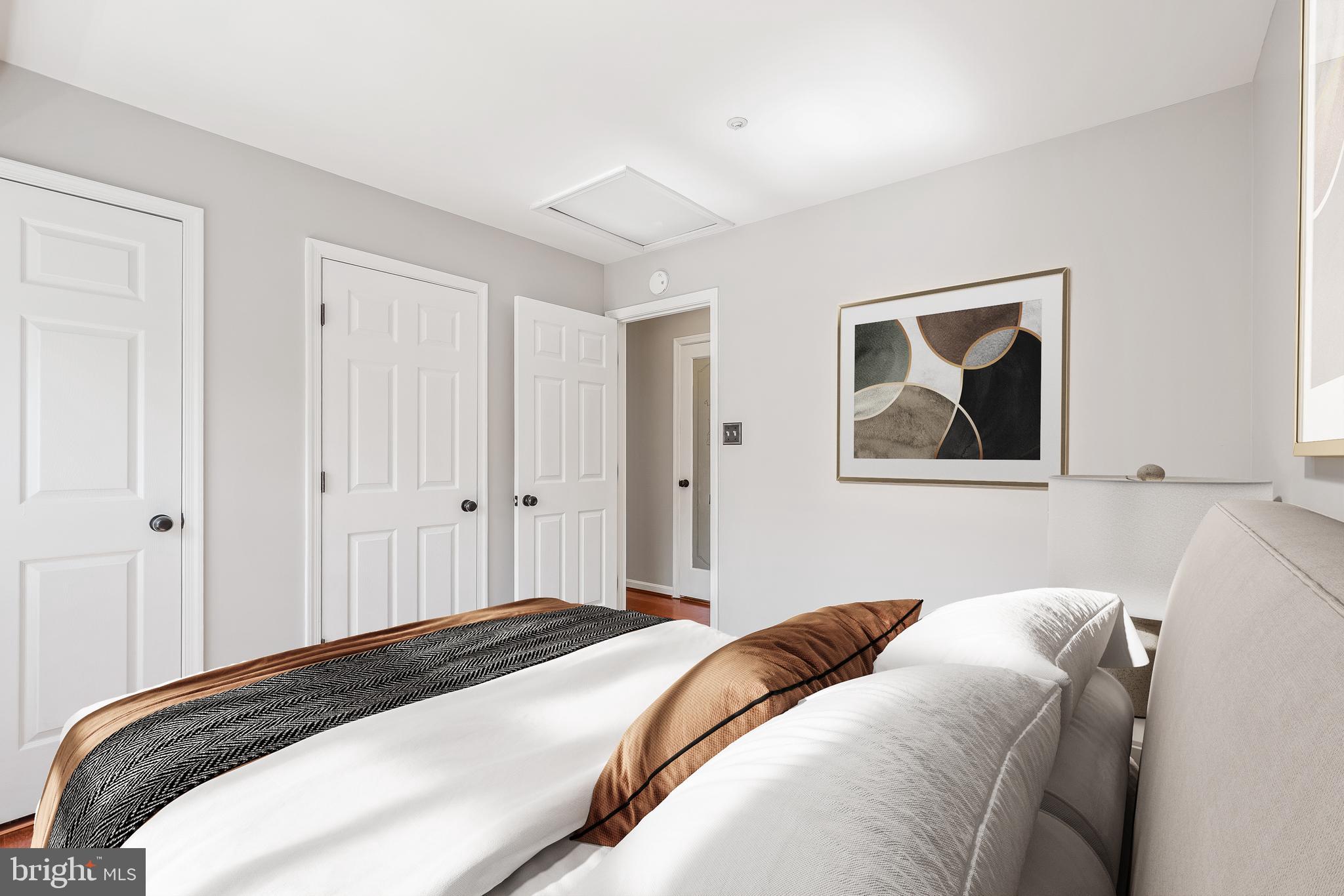 ROSECROFT COMMONS - Residential