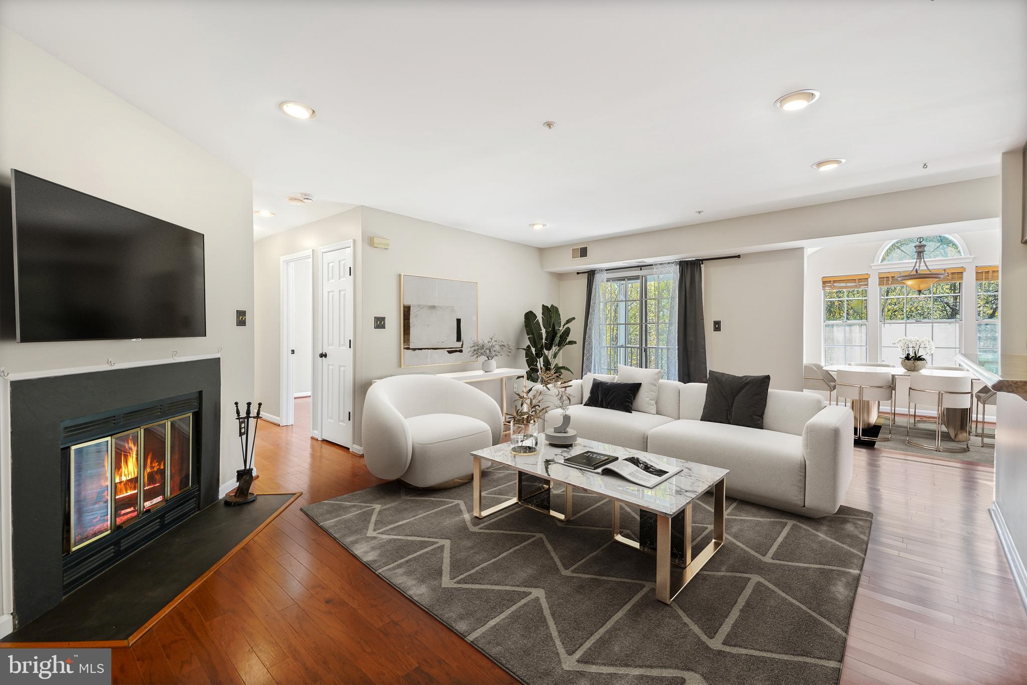 ROSECROFT COMMONS - Residential