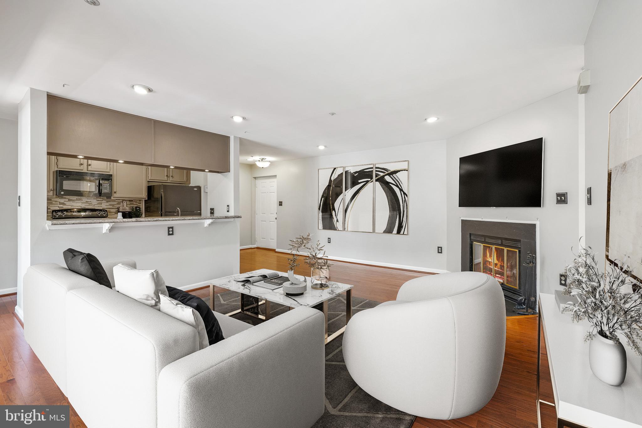 ROSECROFT COMMONS - Residential