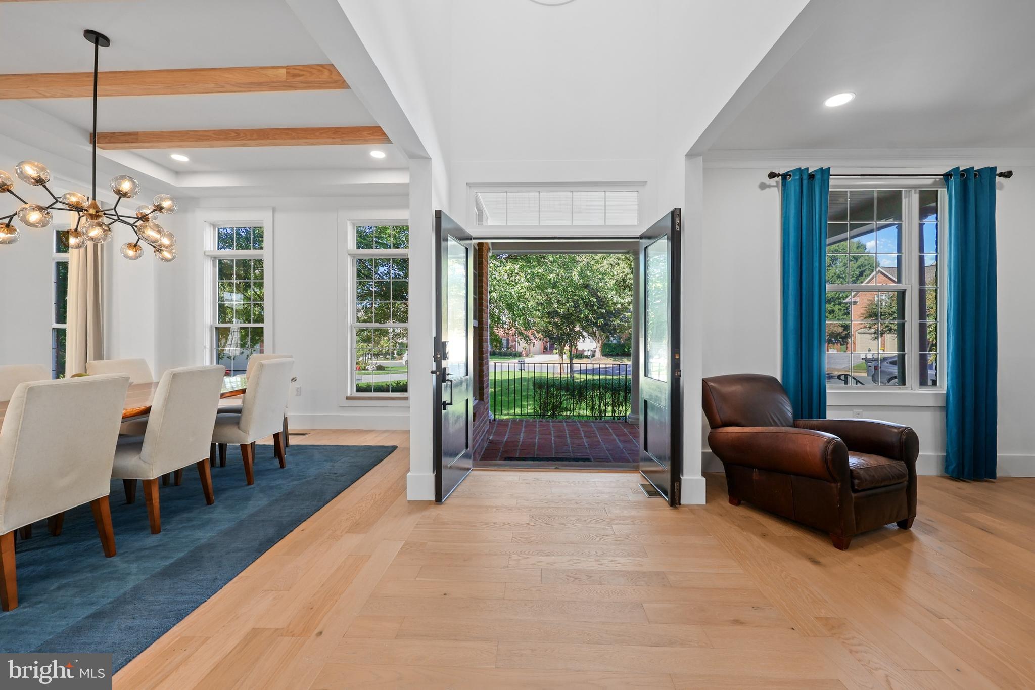 RIVER CREEK - Residential