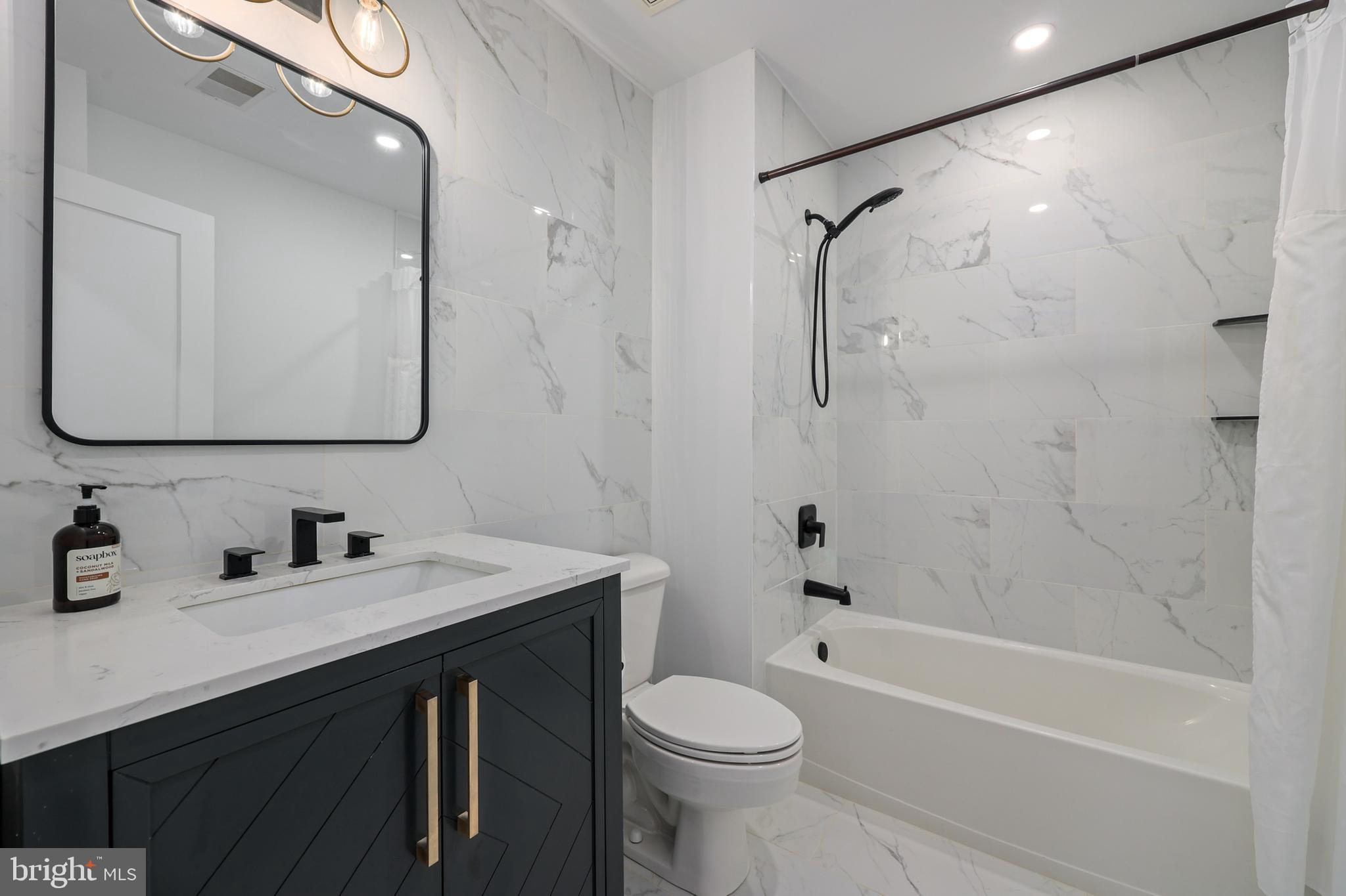 RIVER CREEK - Residential