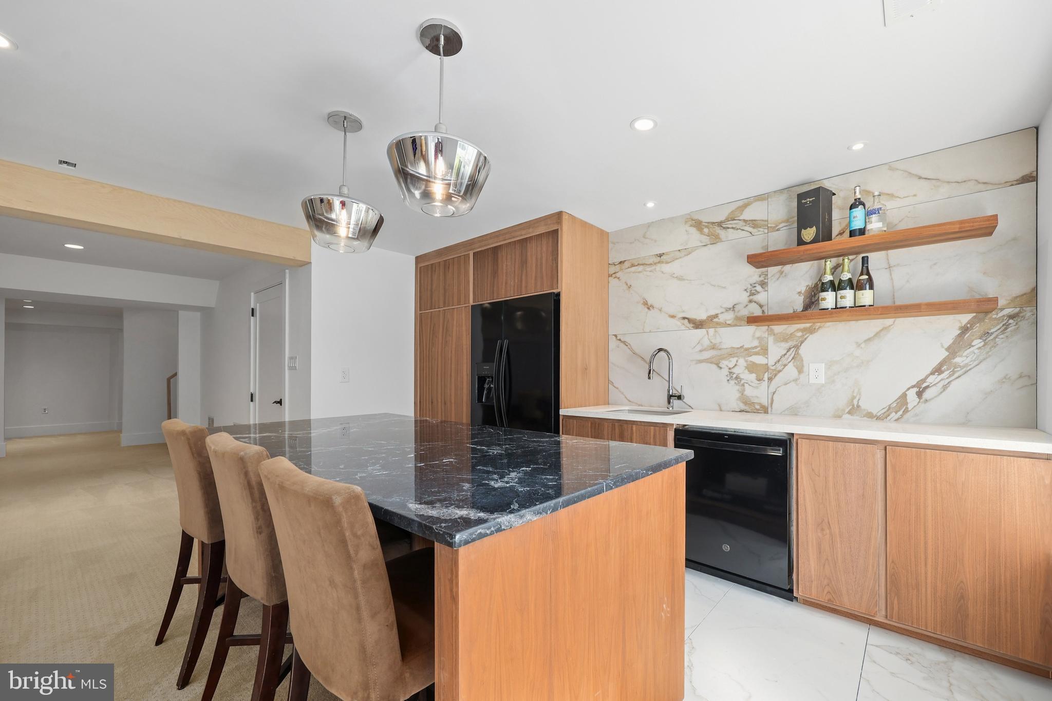 RIVER CREEK - Residential