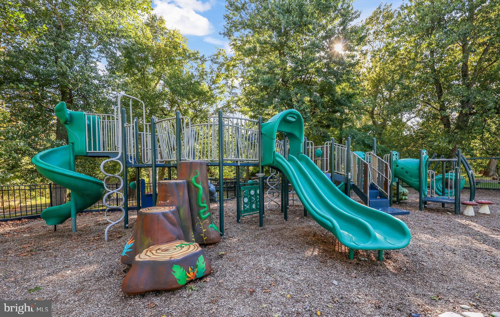 RIVER CREEK - Residential