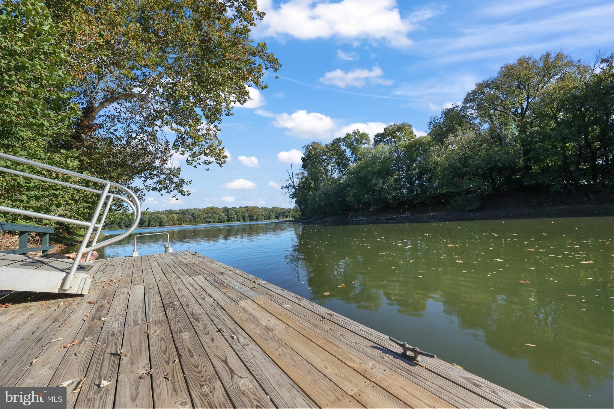 RIVER CREEK - Residential