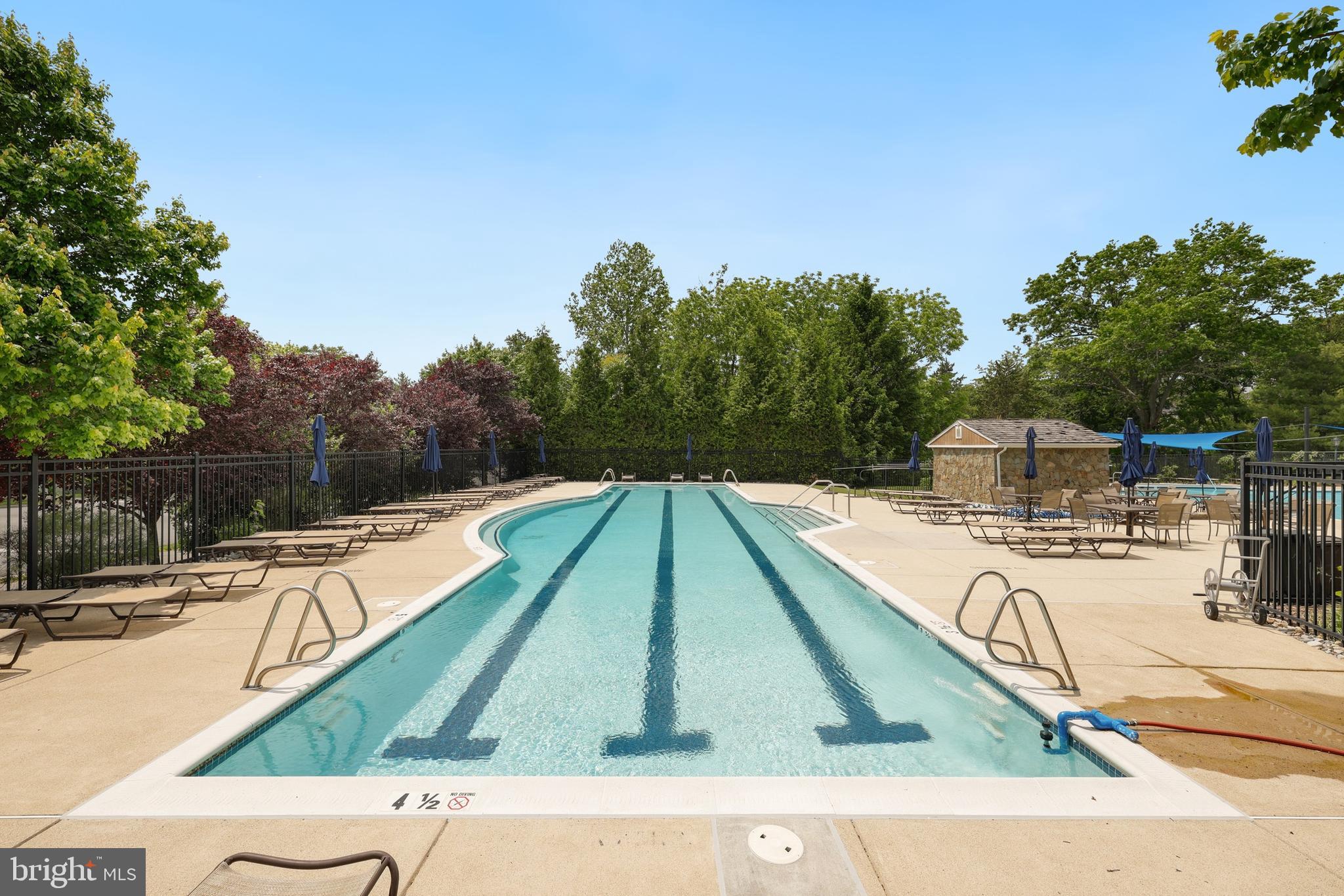 RIVER CREEK - Residential