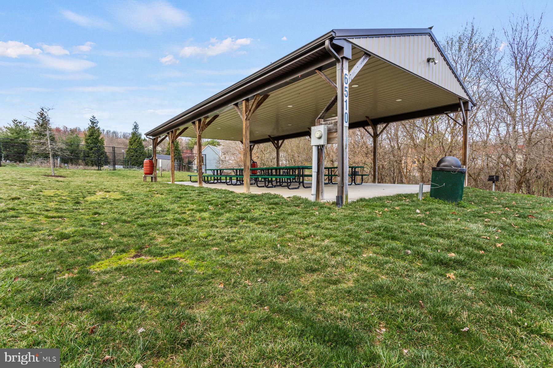 LAKE ANITA LOUISE - Residential Lease