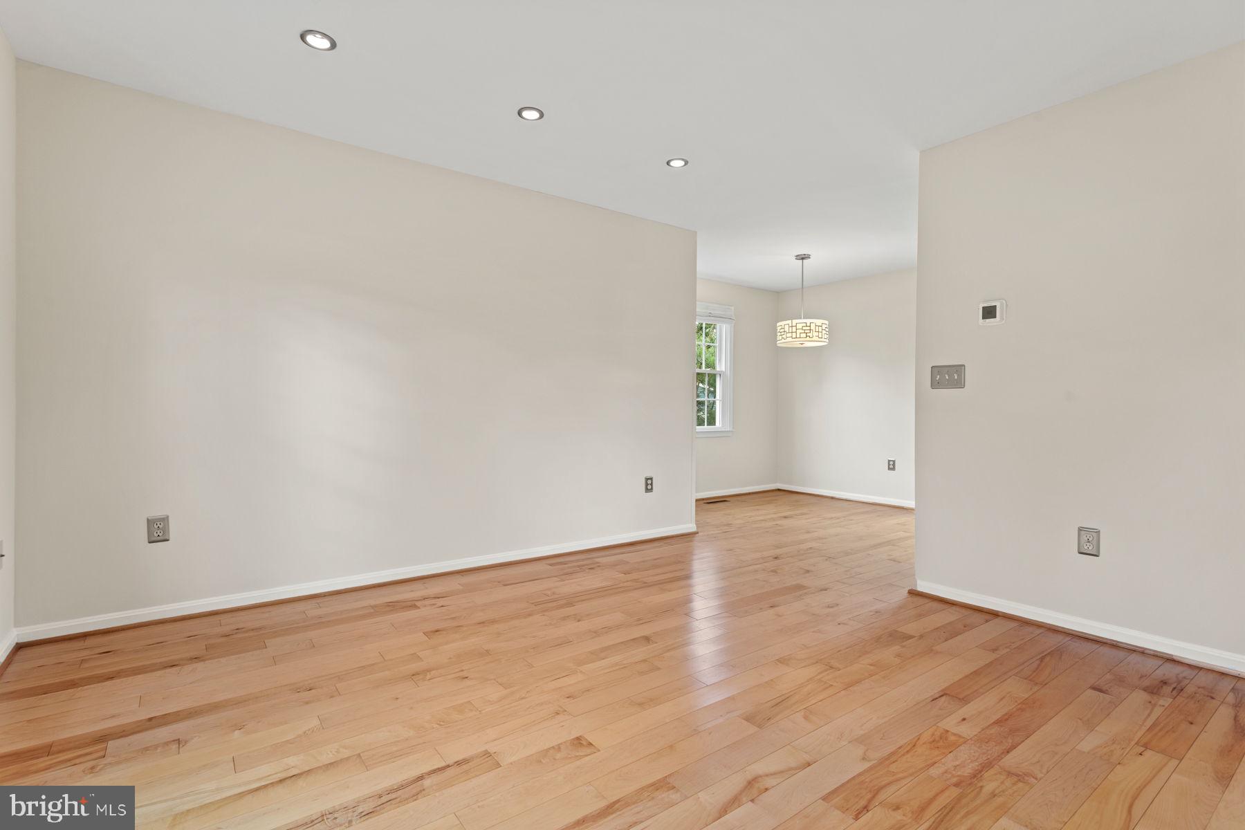 LAKE ANITA LOUISE - Residential Lease