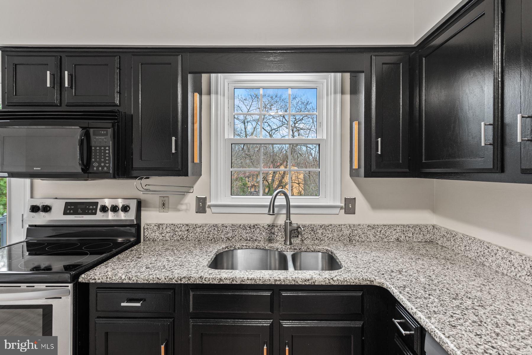 LAKE ANITA LOUISE - Residential Lease