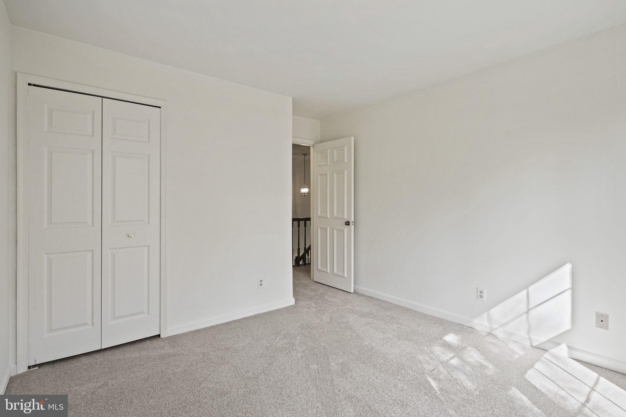 BURLEIGH MANOR - Residential