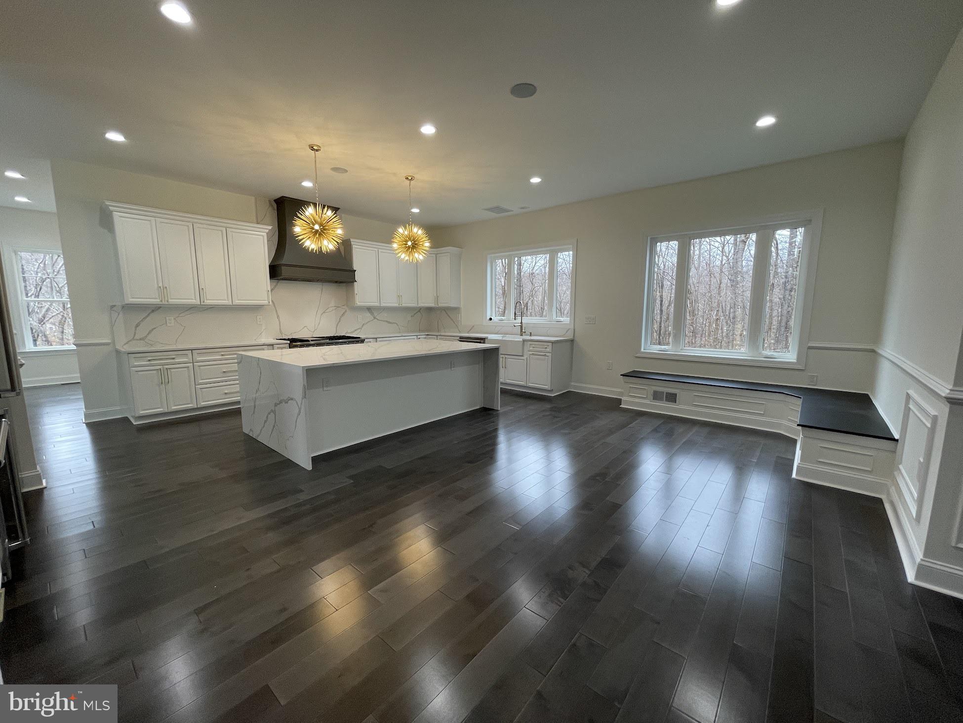 LAKELAND - Residential