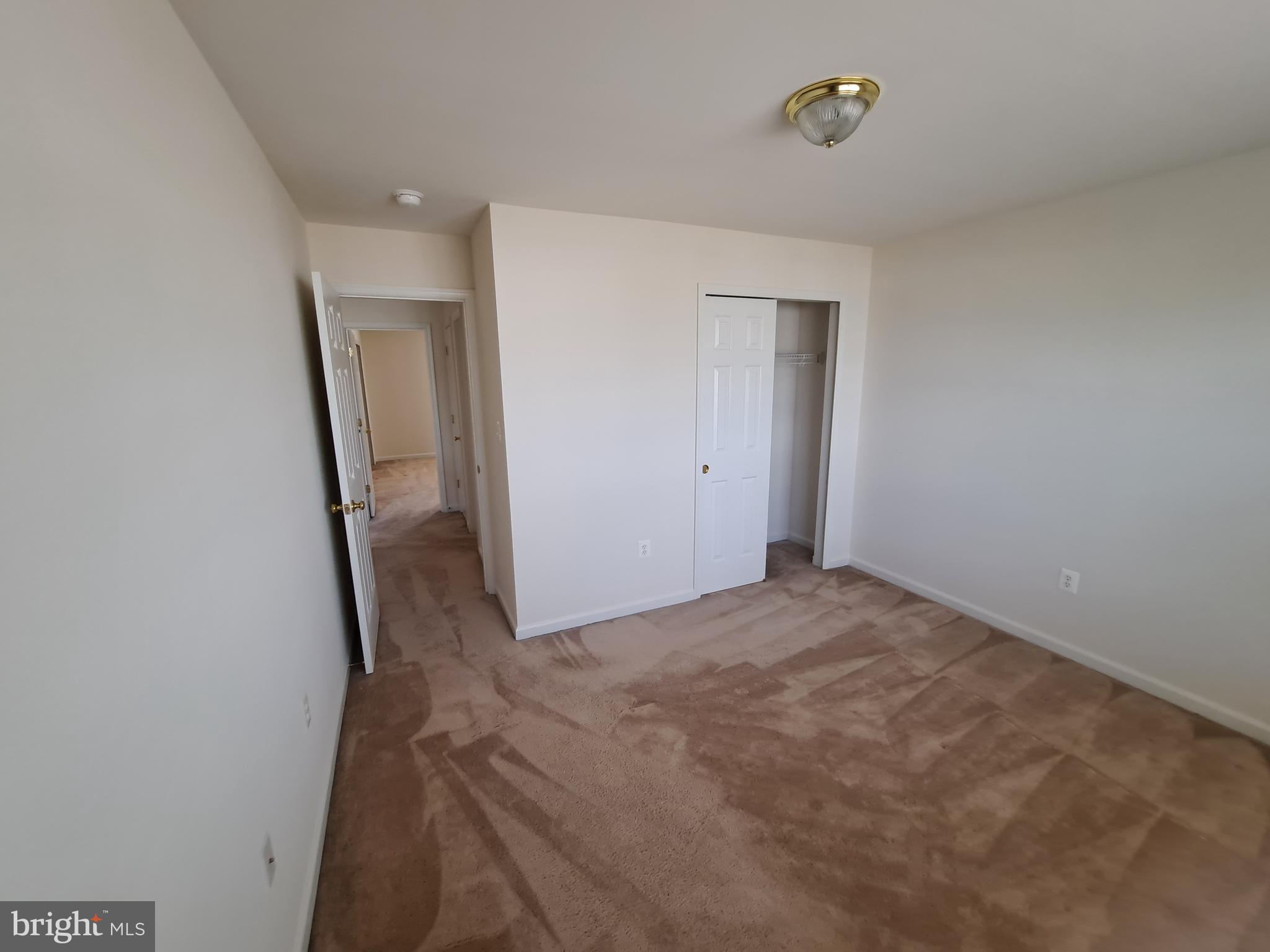 LEE'S CROSSING - Residential