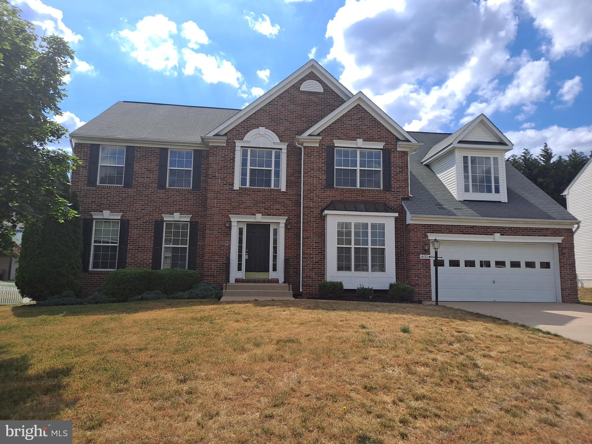 LEE'S CROSSING - Residential