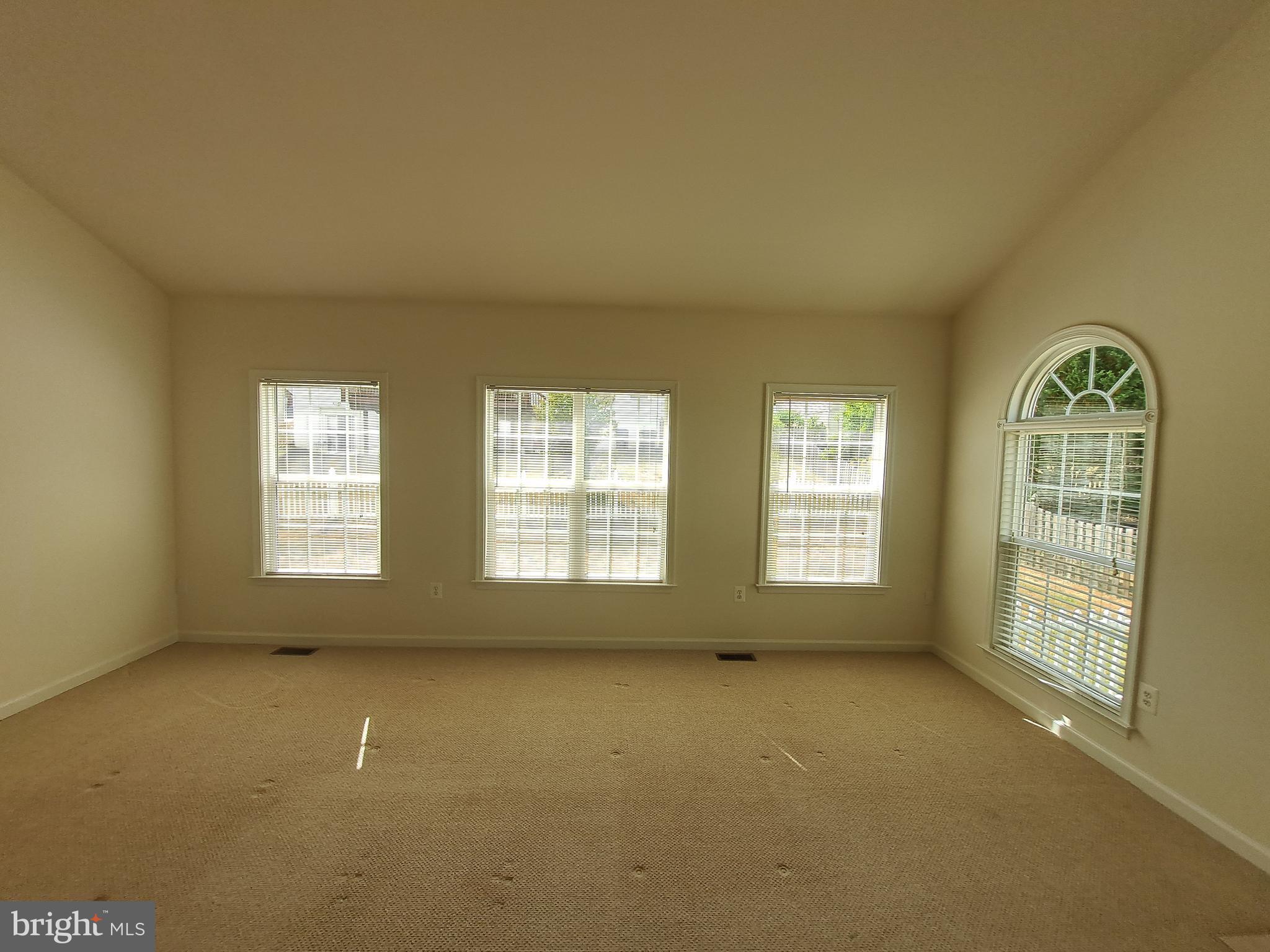 LEE'S CROSSING - Residential