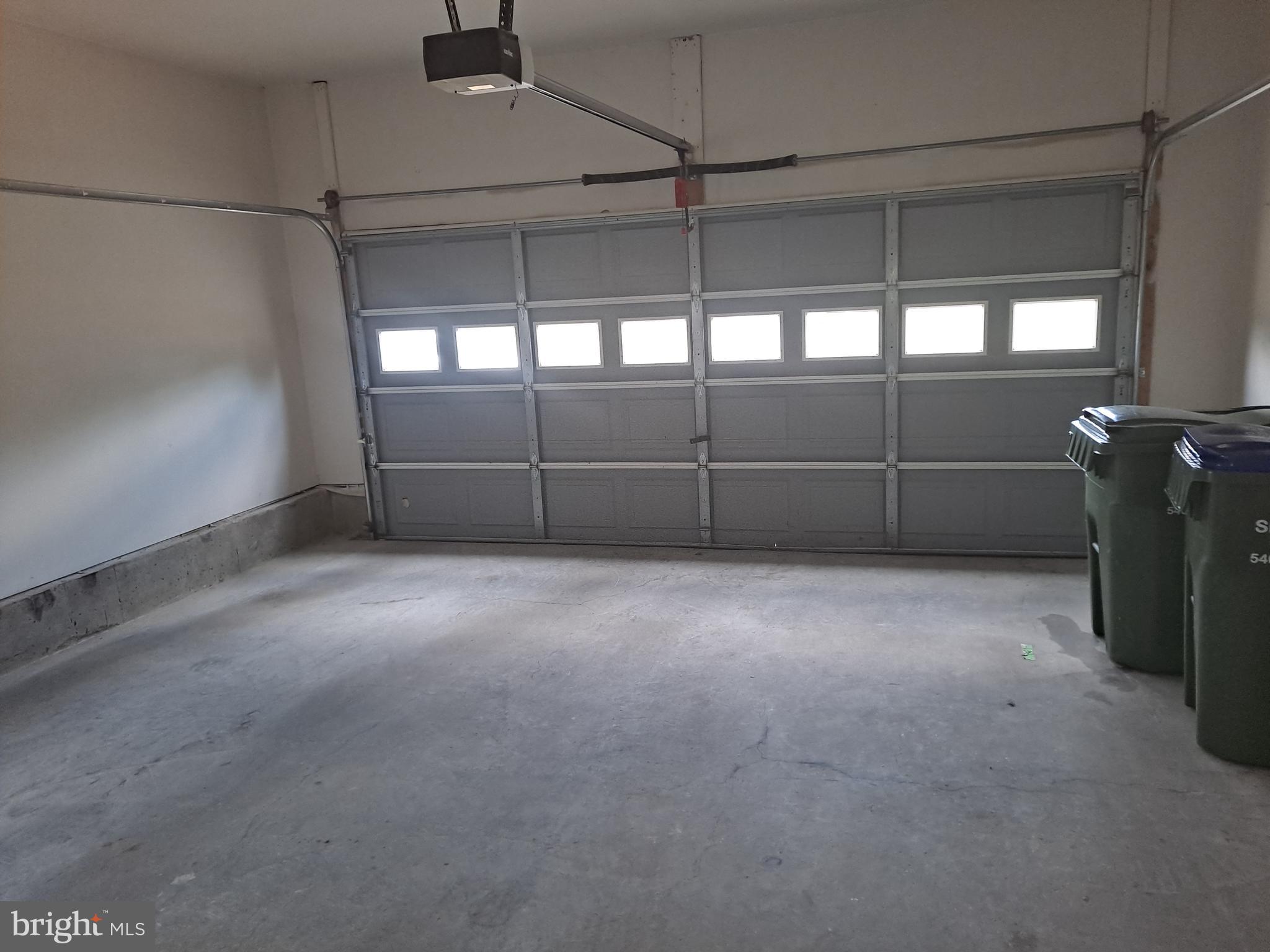 LEE'S CROSSING - Residential