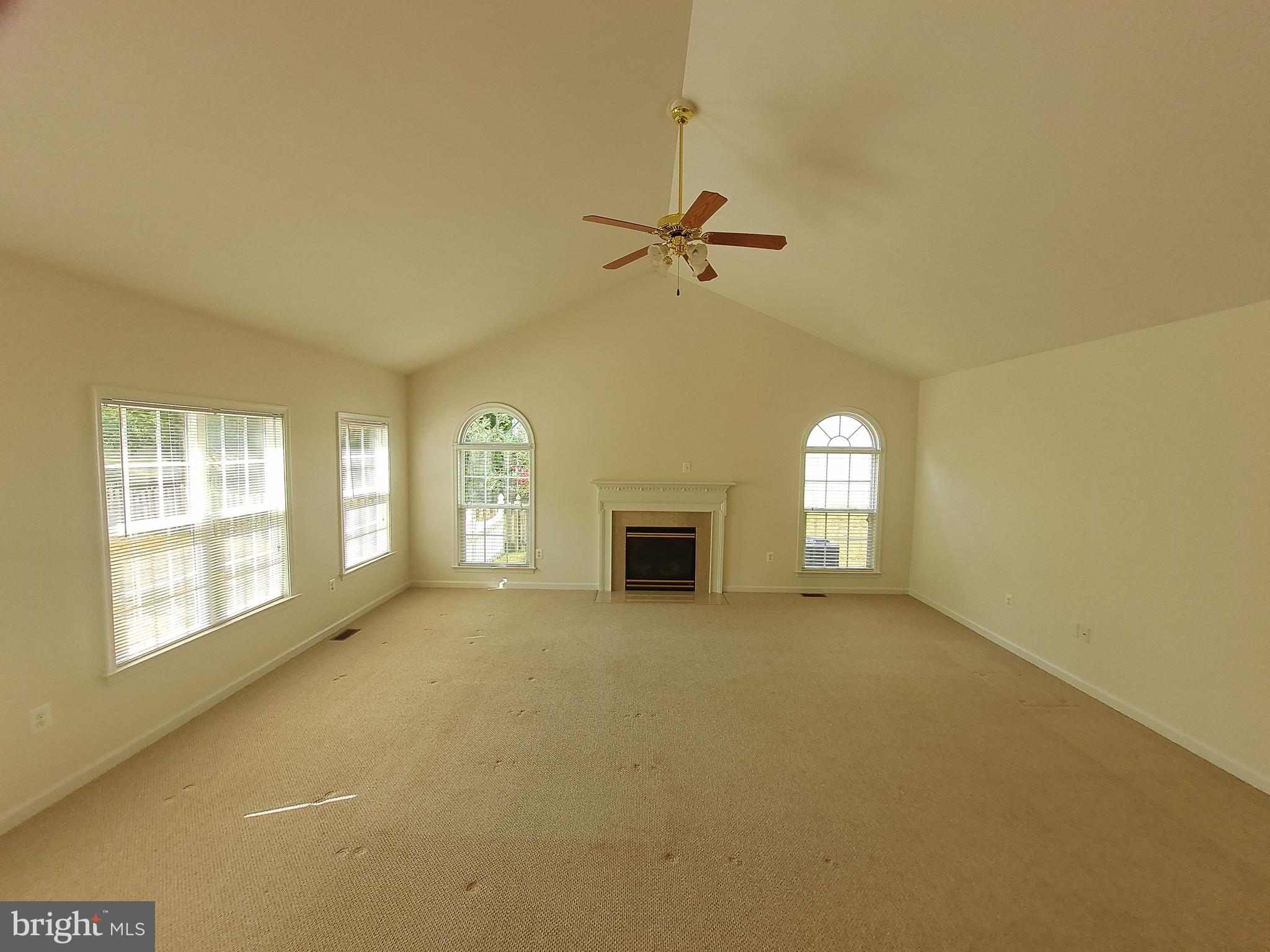 LEE'S CROSSING - Residential