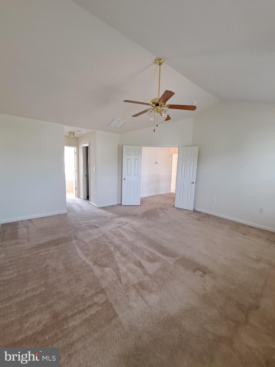 LEE'S CROSSING - Residential