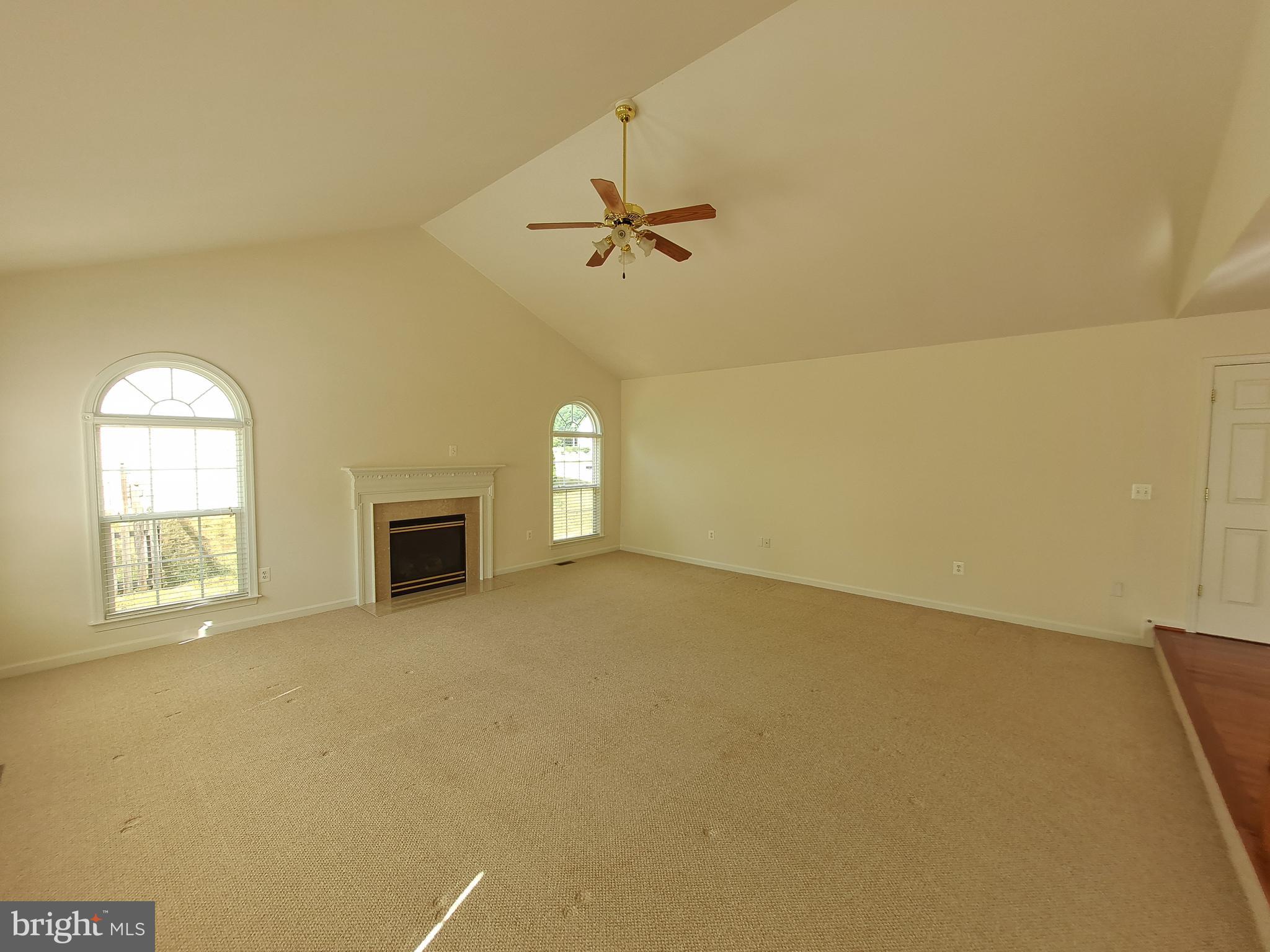 LEE'S CROSSING - Residential