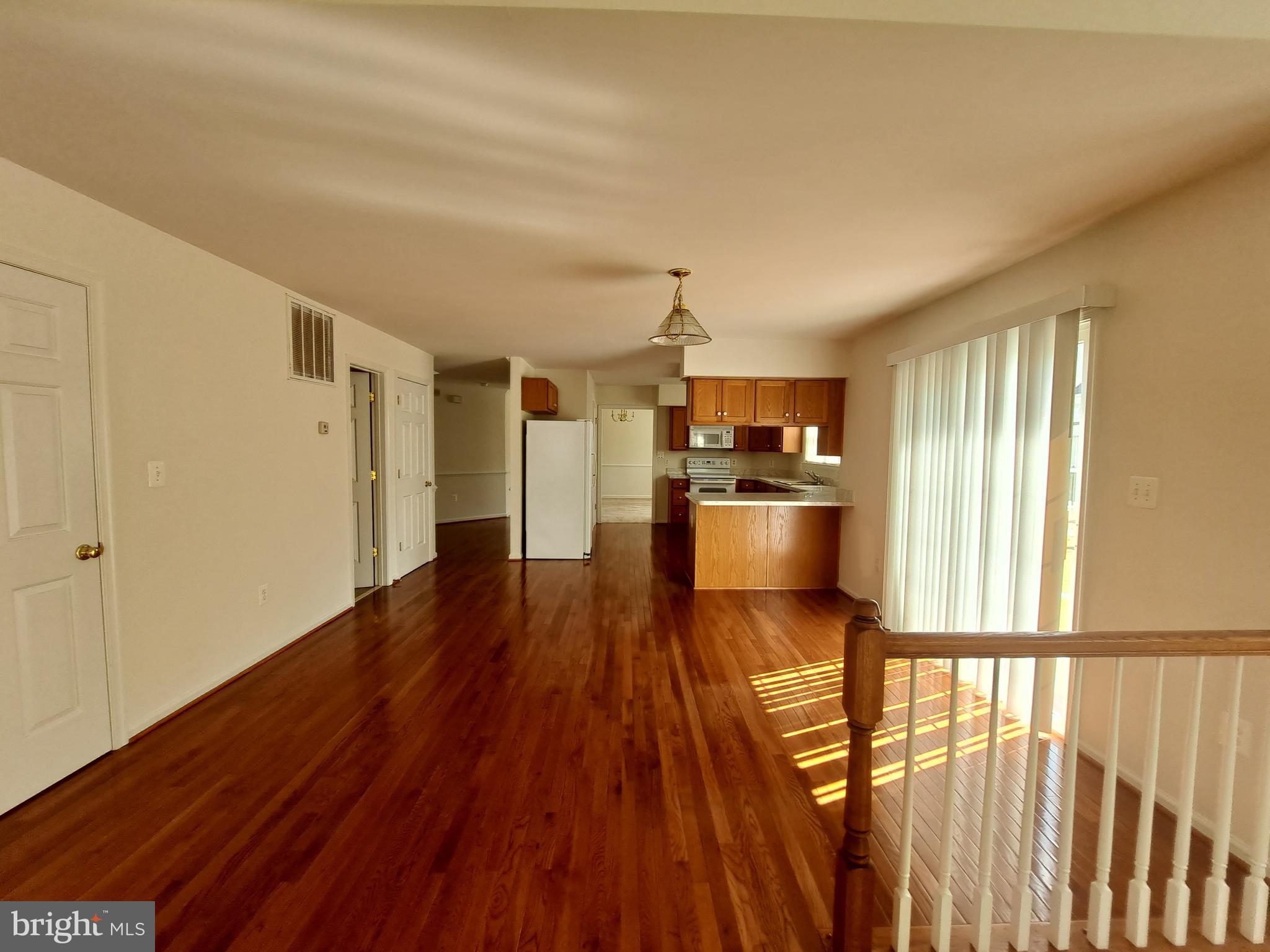 LEE'S CROSSING - Residential