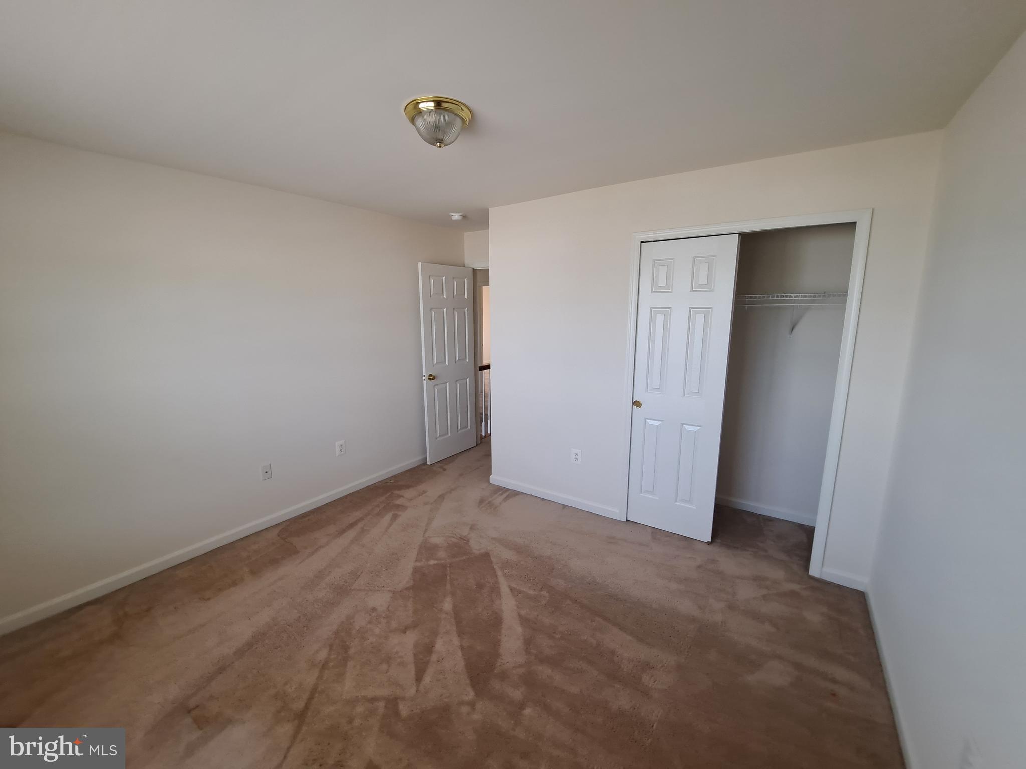 LEE'S CROSSING - Residential